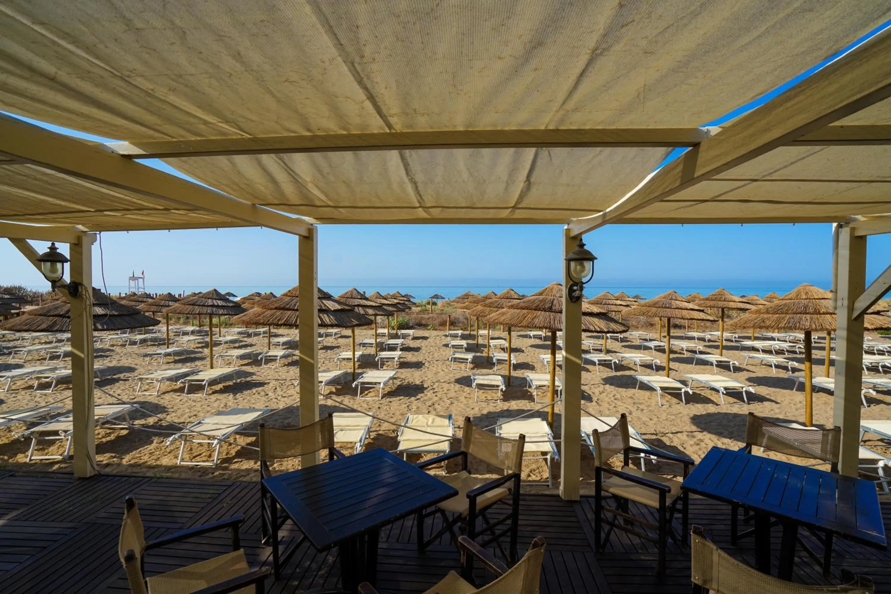 Restaurant/places to eat in Sikania Eco Resort