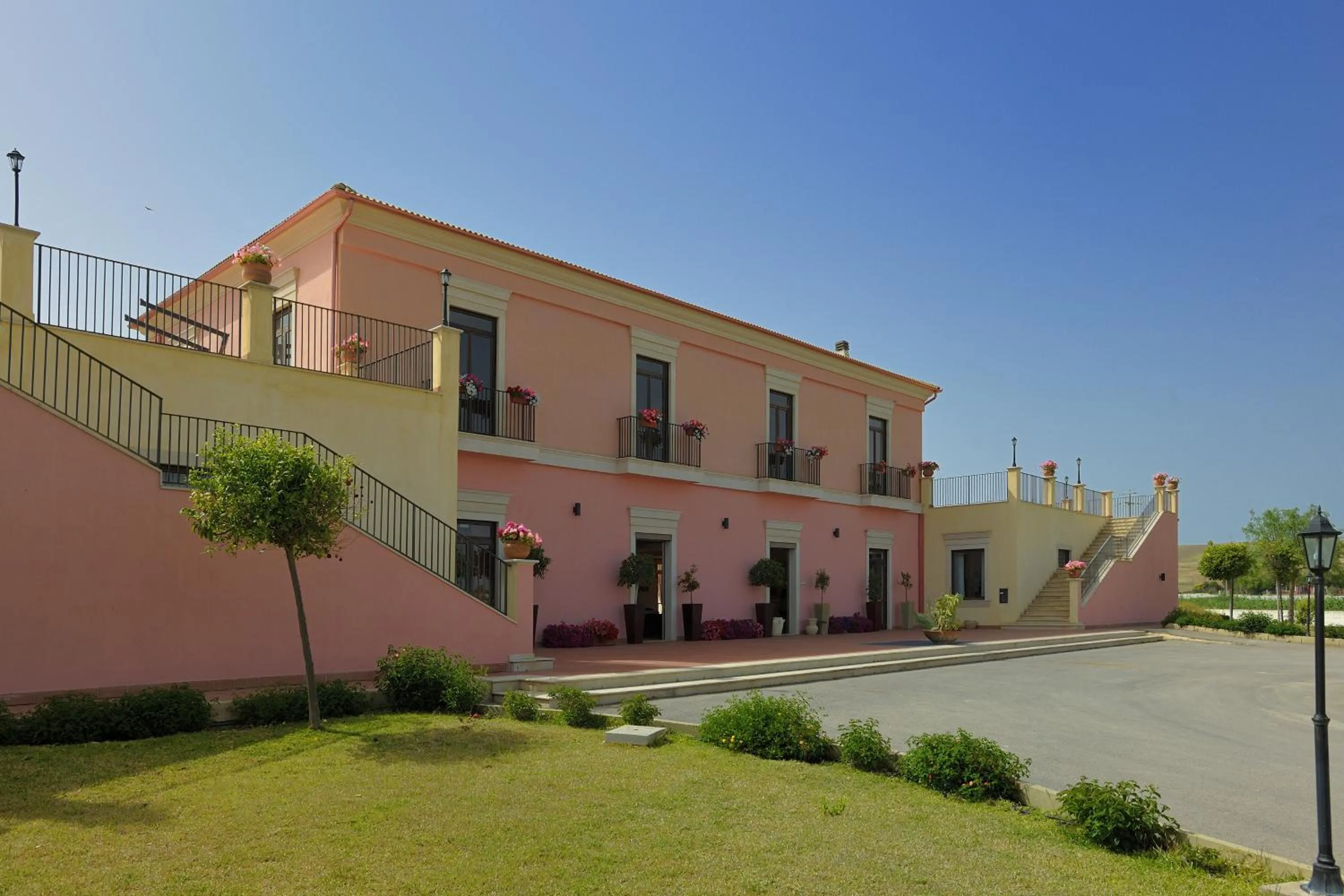 Property building in Sikania Eco Resort