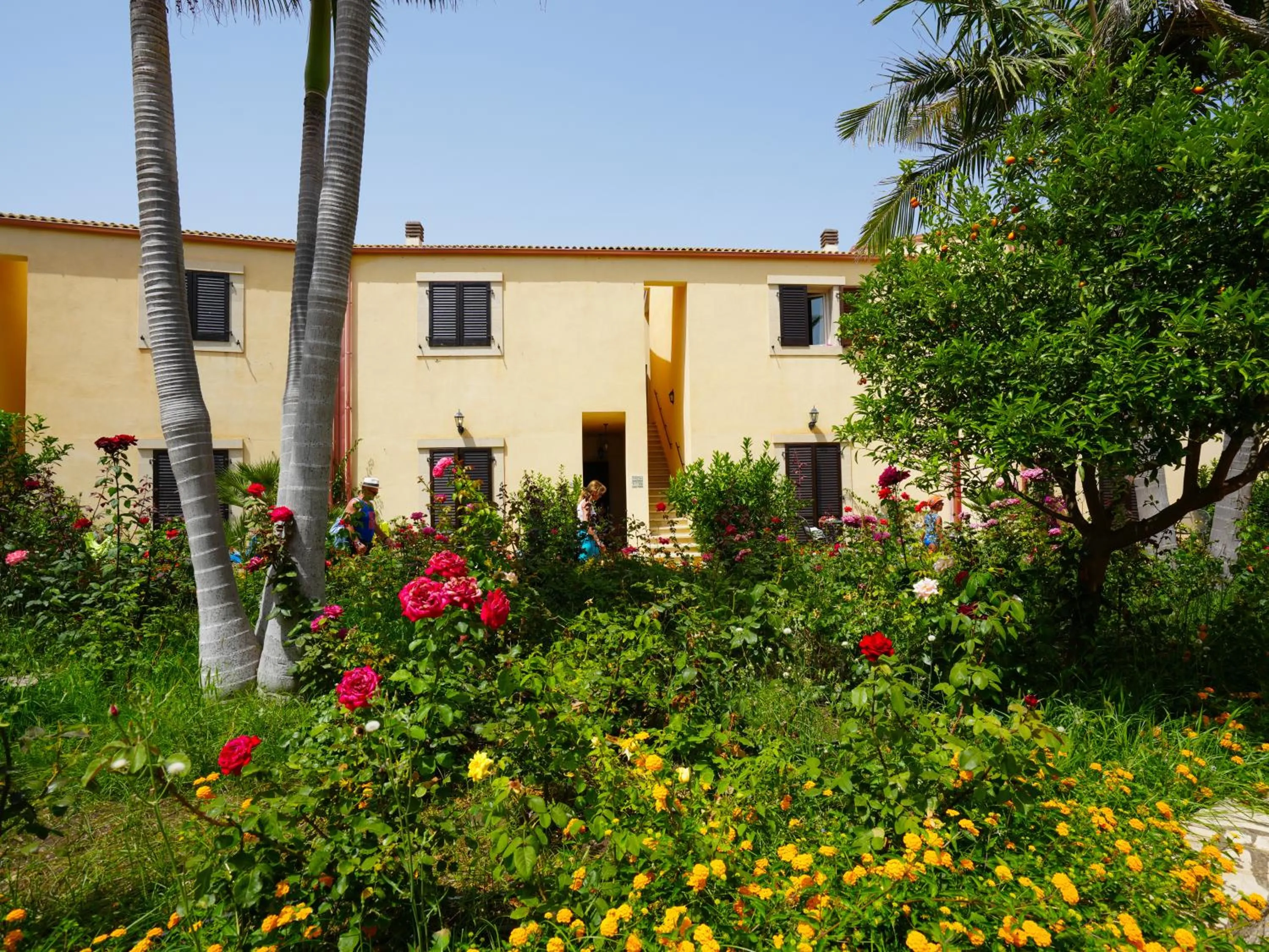 Property building in Sikania Eco Resort