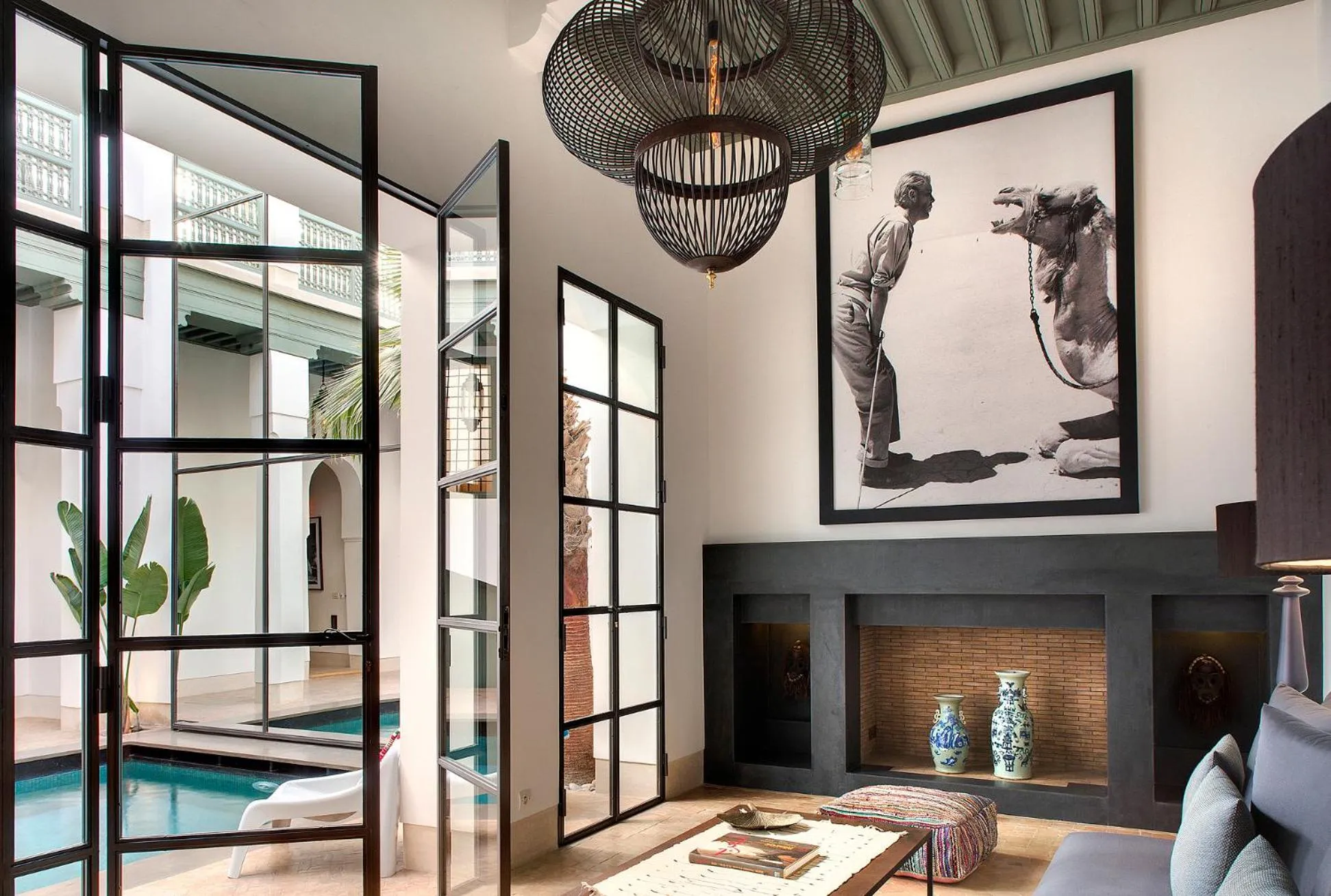 Communal lounge/ TV room in Riad Antara