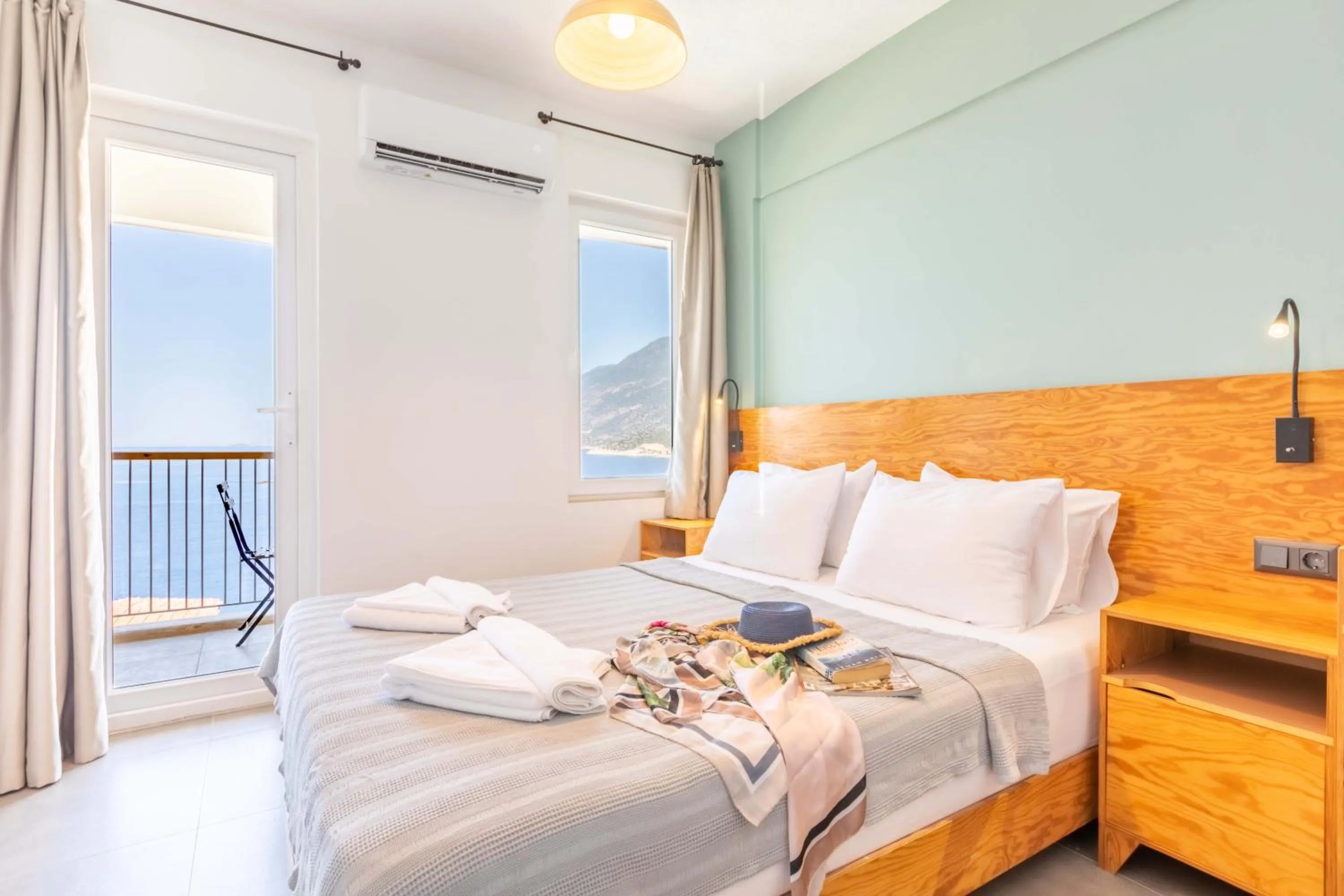 Photo of the whole room, Bed in Mavilim Hotel