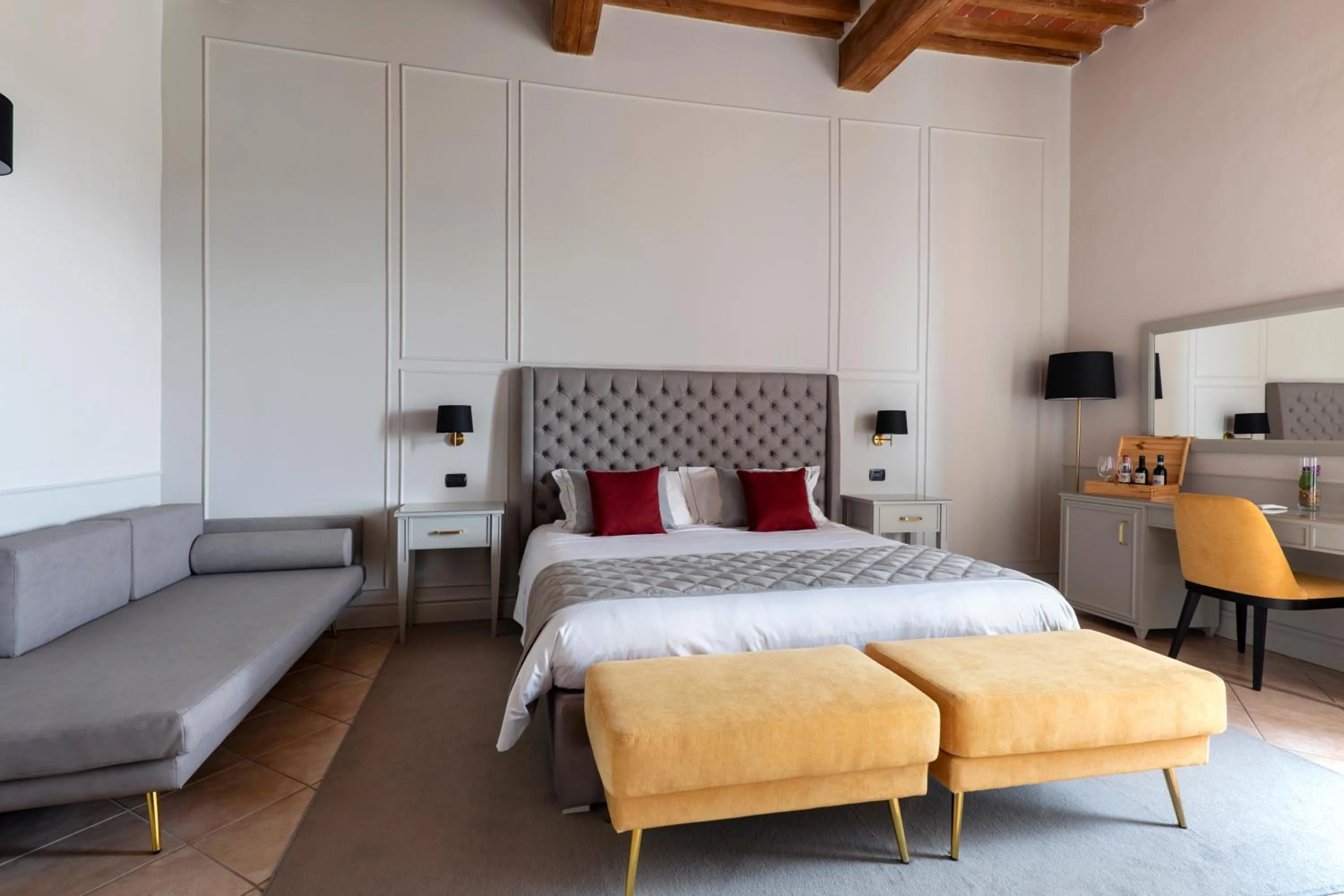 Bed in Relais Villa Grazianella | UNA Esperienze