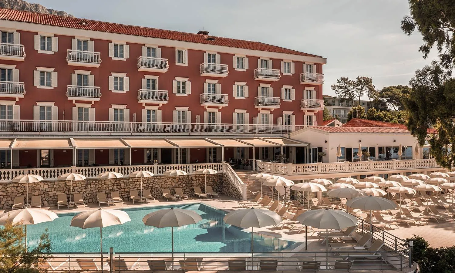 Property building in Aminess Younique Bellevue Hotel