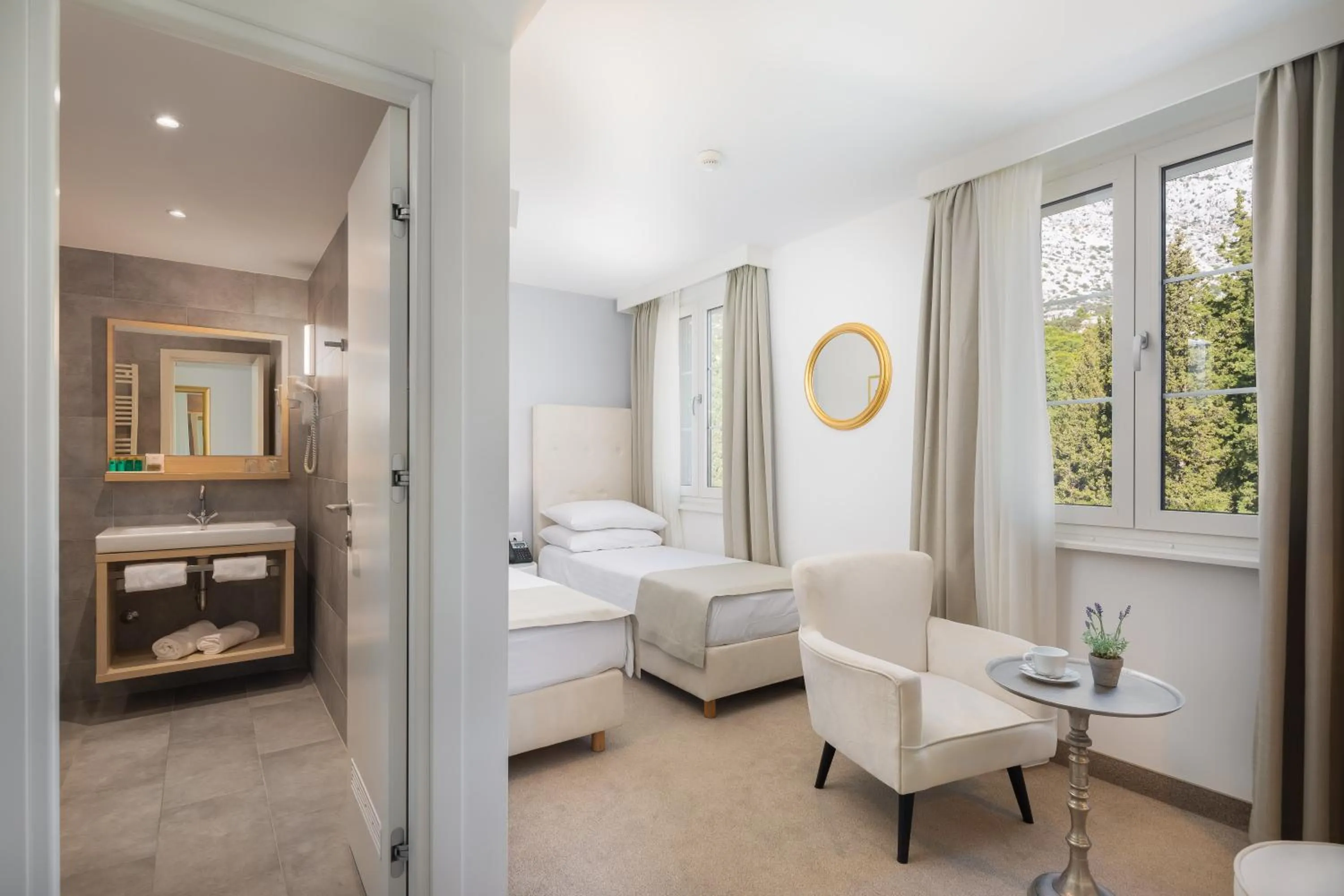 Bedroom, Bed in Aminess Younique Bellevue Hotel