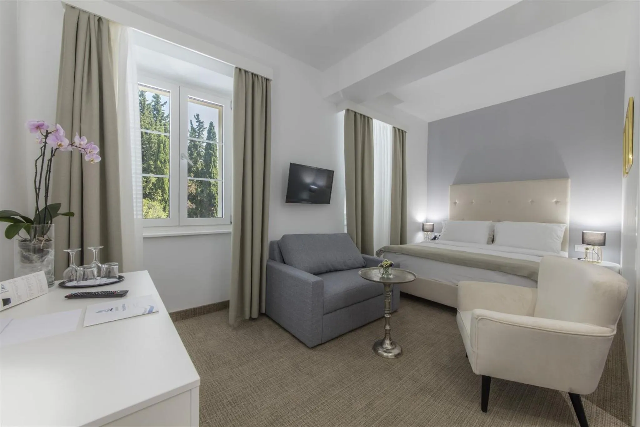 Bed in Aminess Younique Bellevue Hotel