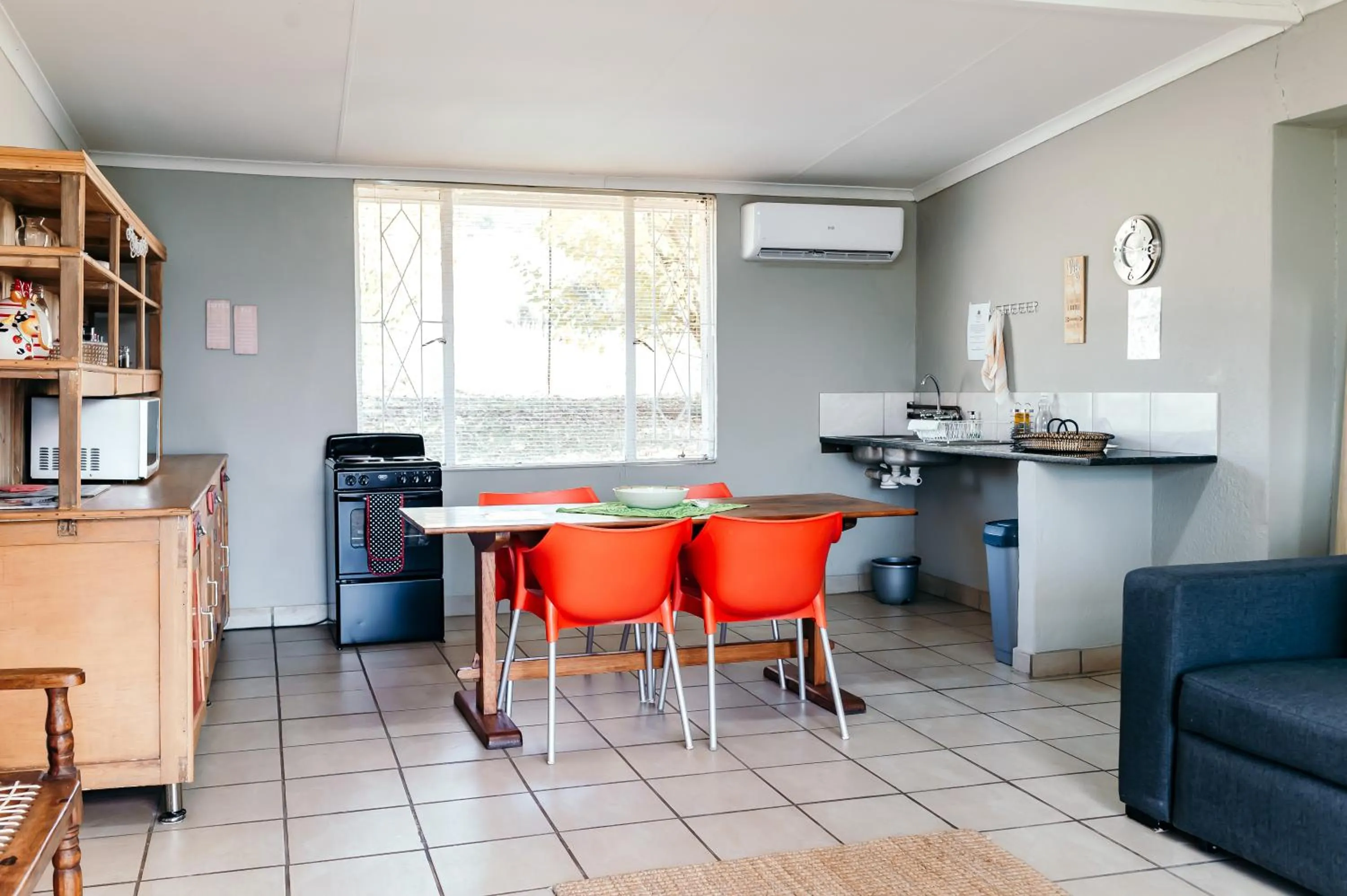 Dining area in Misty Morn Cottages