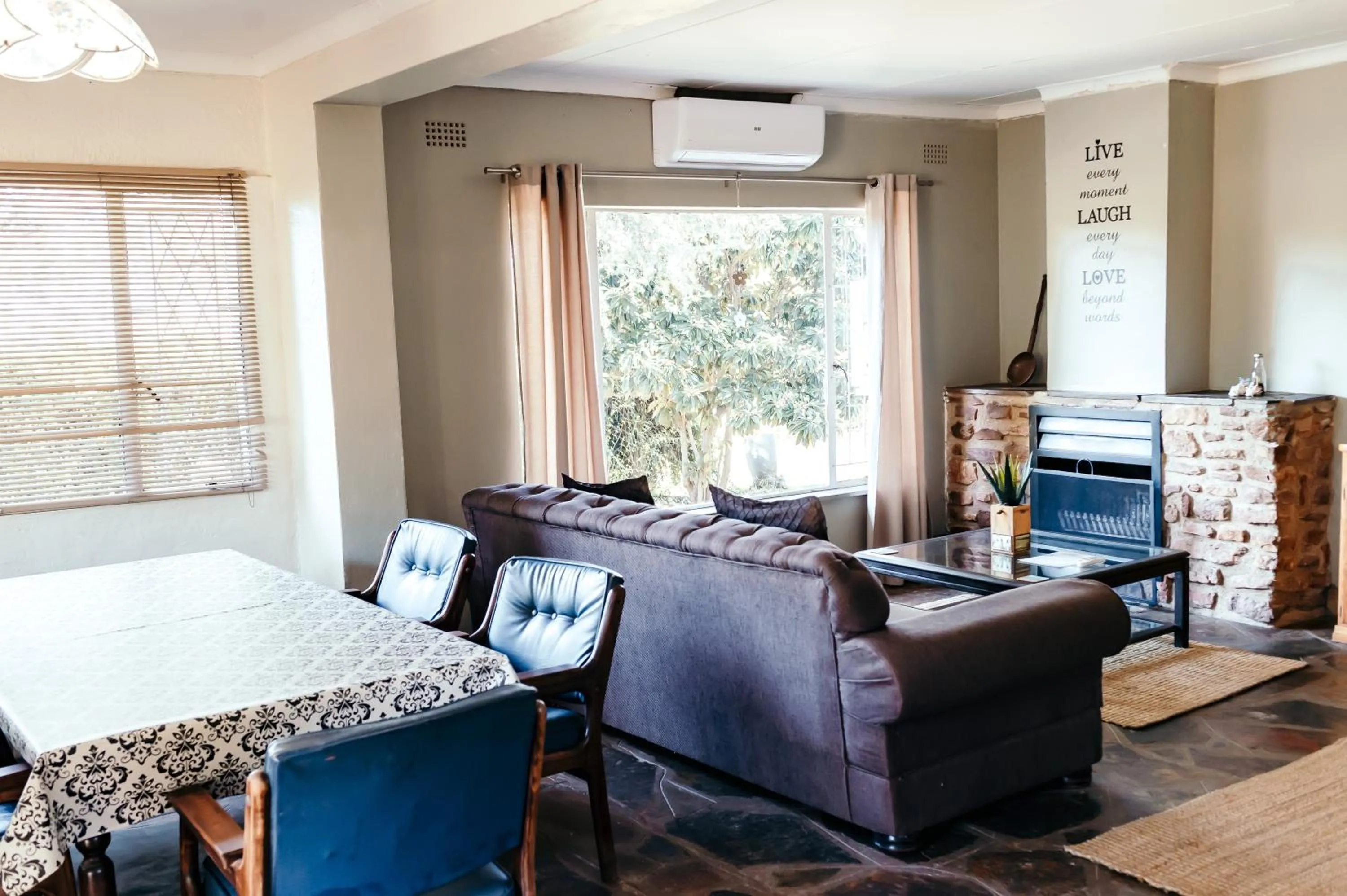 Living room in Misty Morn Cottages