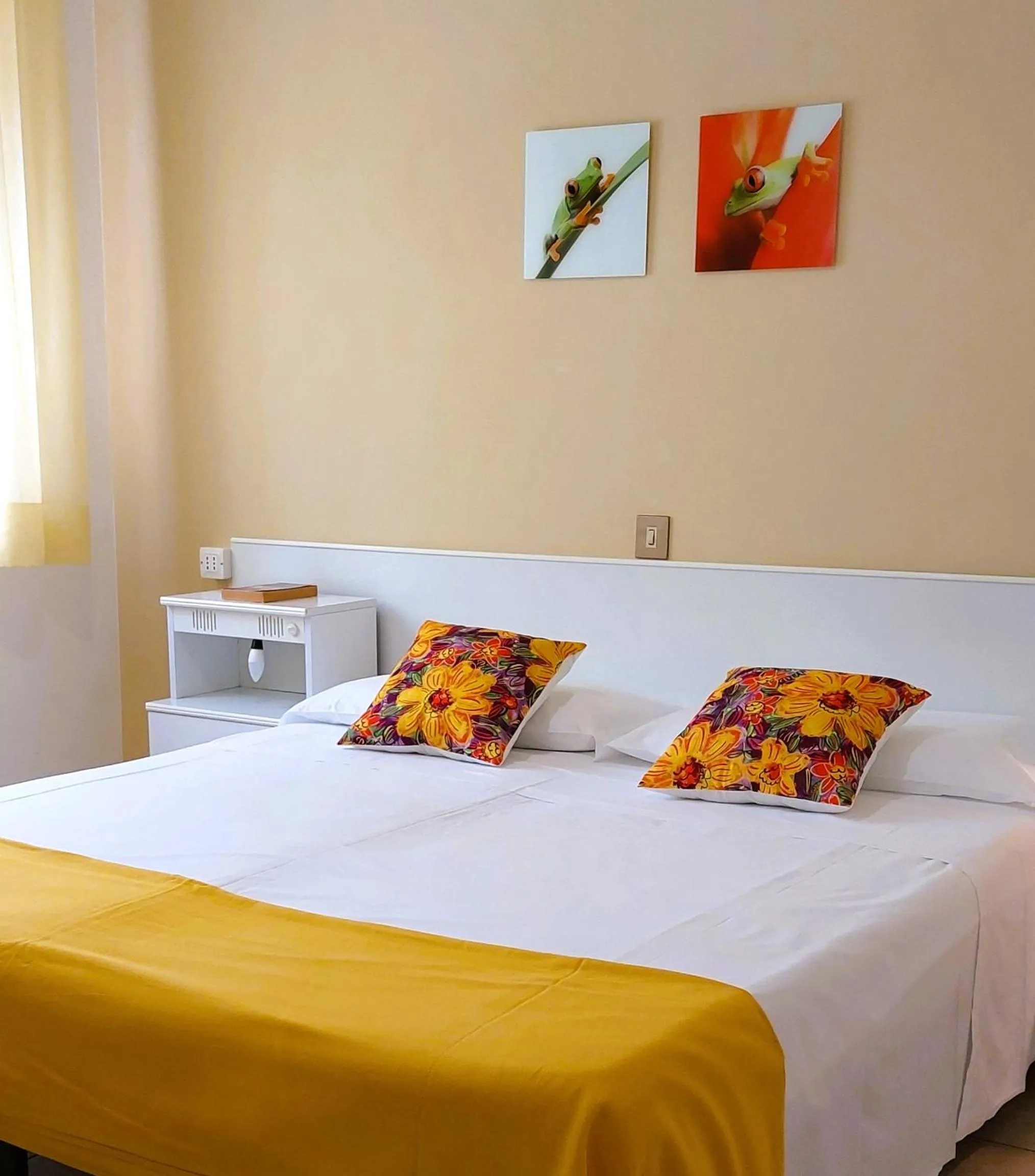 Bed in Hotel Garden B&B