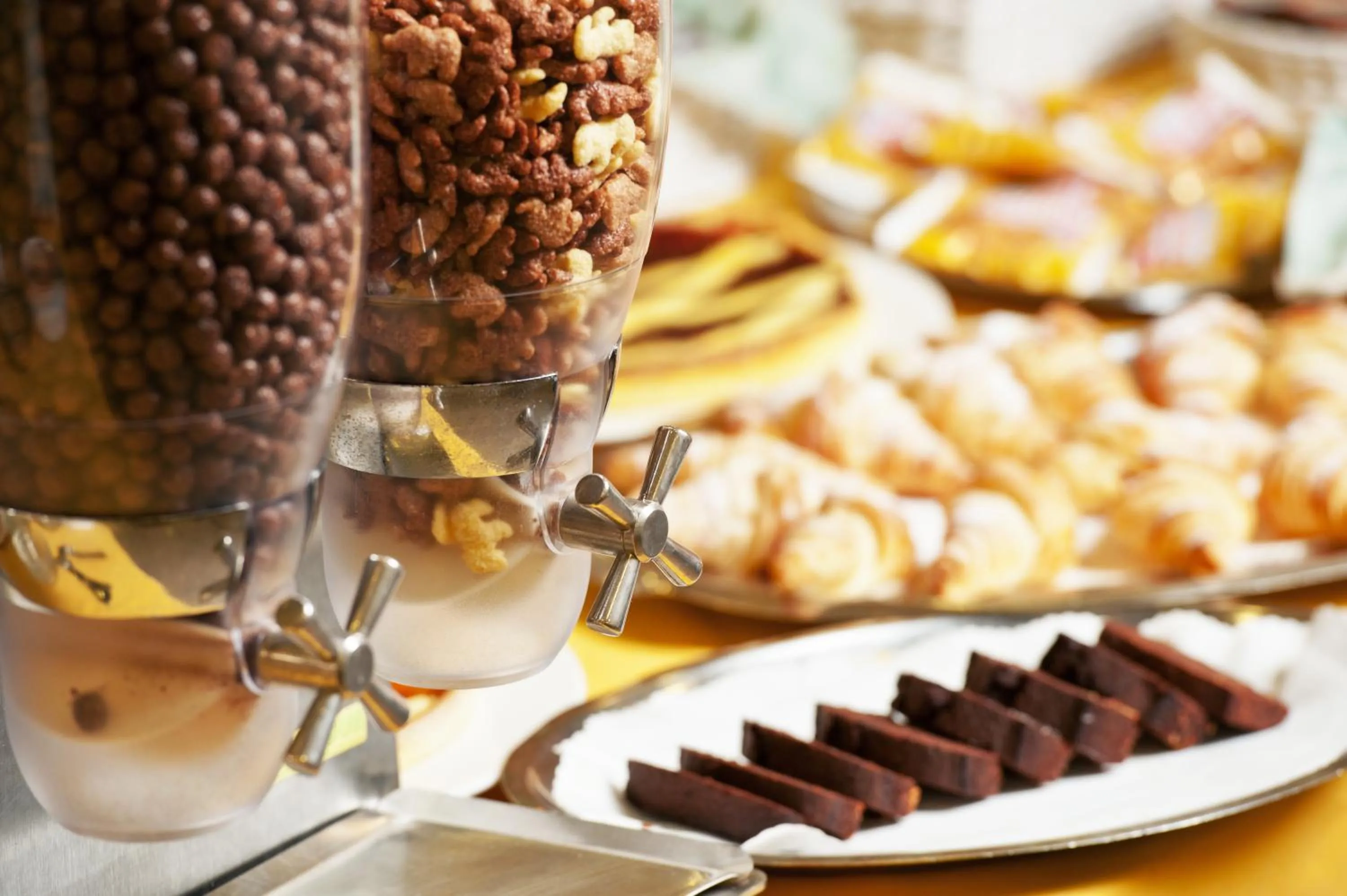 Breakfast in Hotel Garden B&B