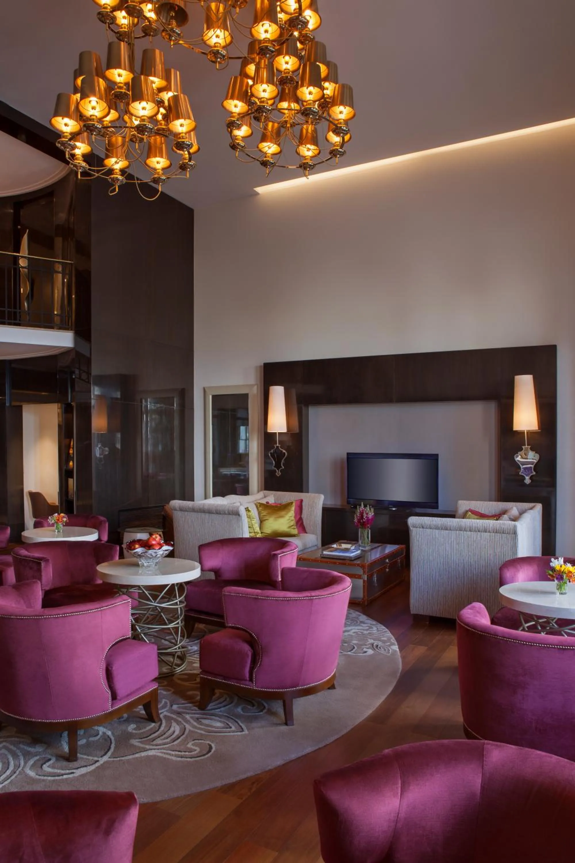 Communal lounge/ TV room in Four Seasons Hotel Buenos Aires