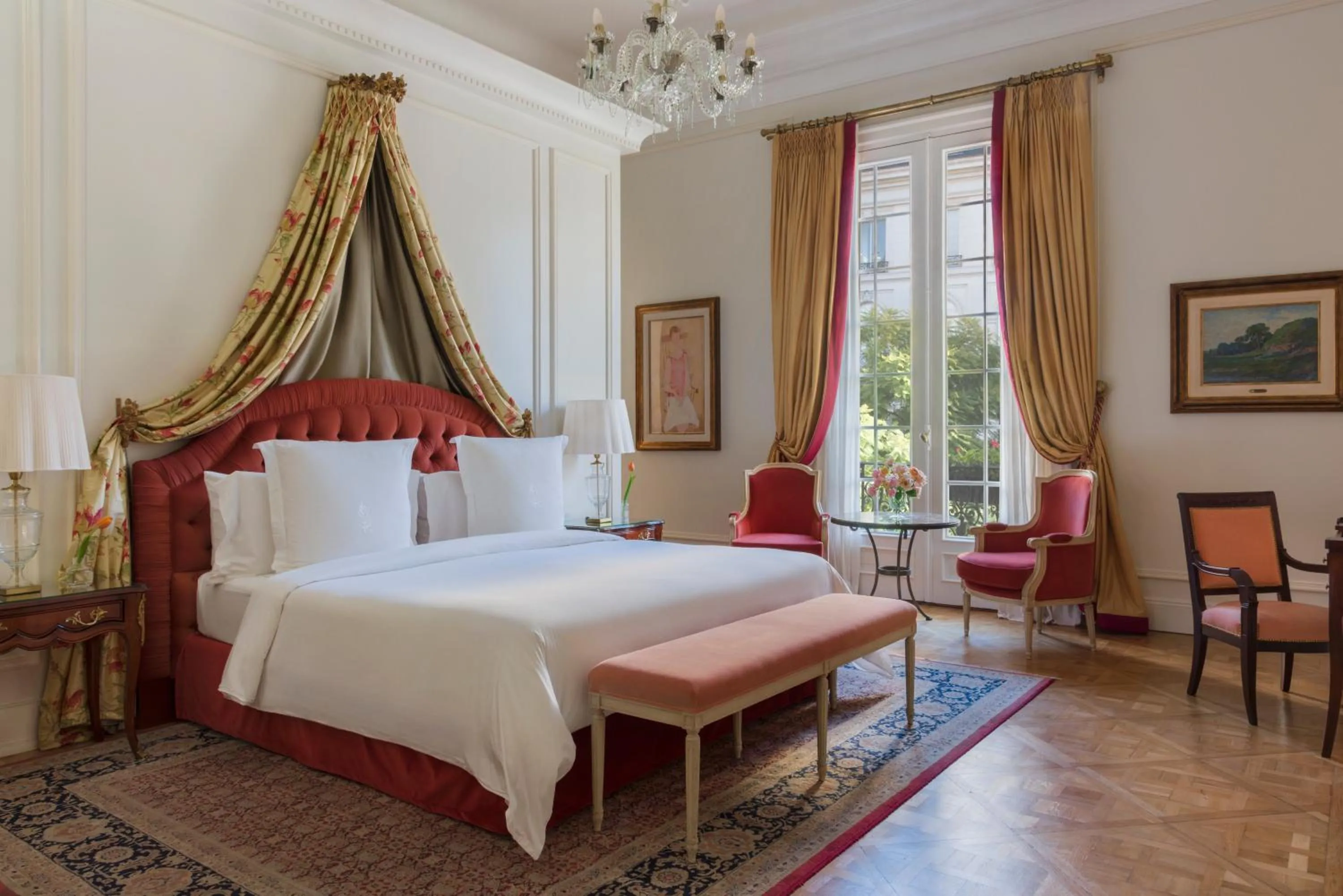 Bedroom, Bed in Four Seasons Hotel Buenos Aires
