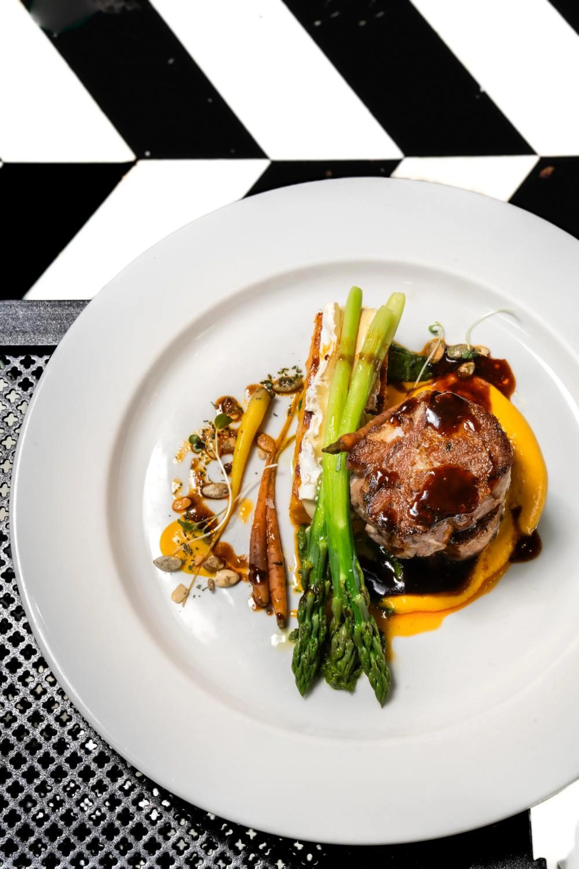 Restaurant/places to eat in Four Seasons Hotel Buenos Aires