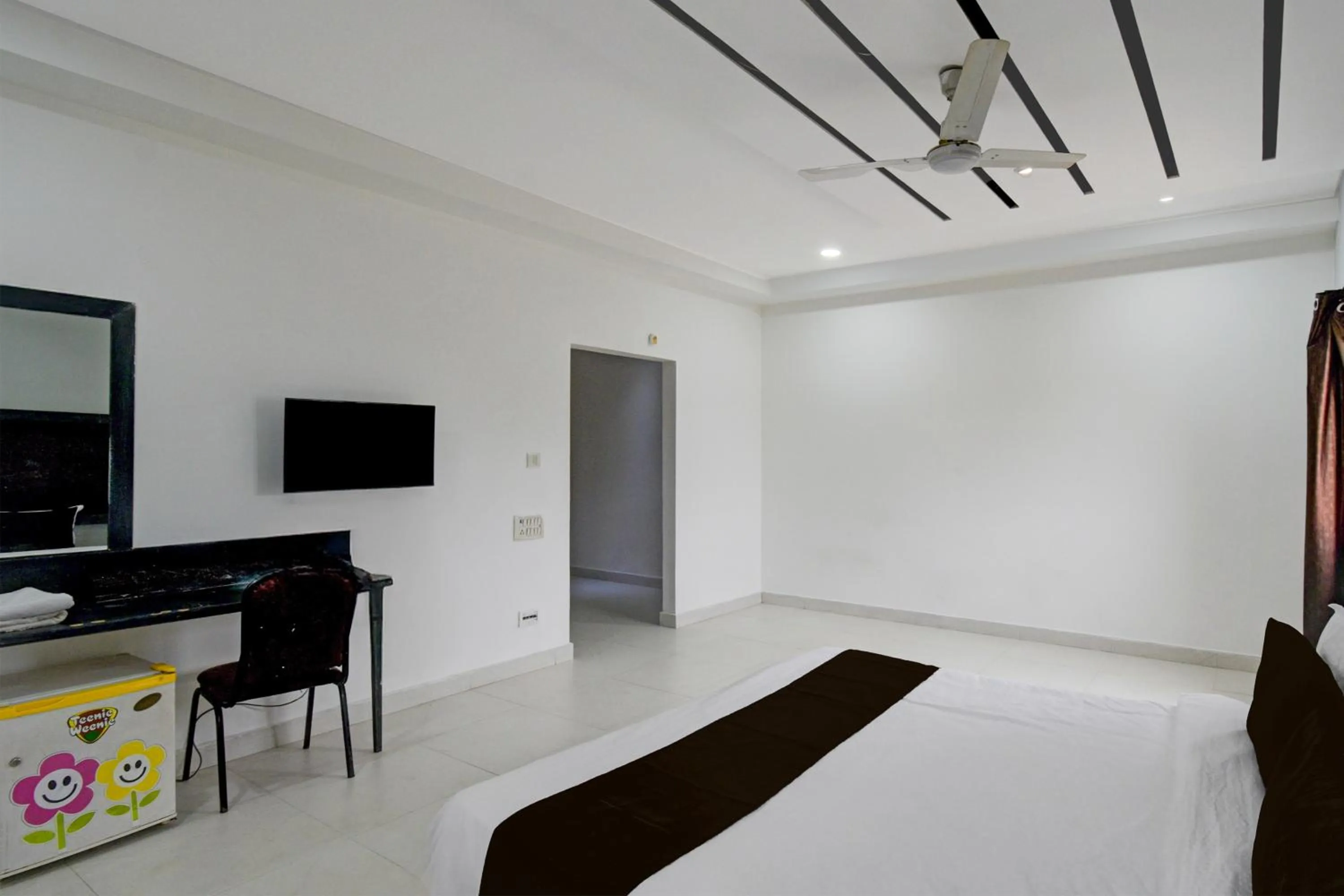 Bedroom in Hotel O Erragadda Metro Station Hyderabad Formerly Palak Residency