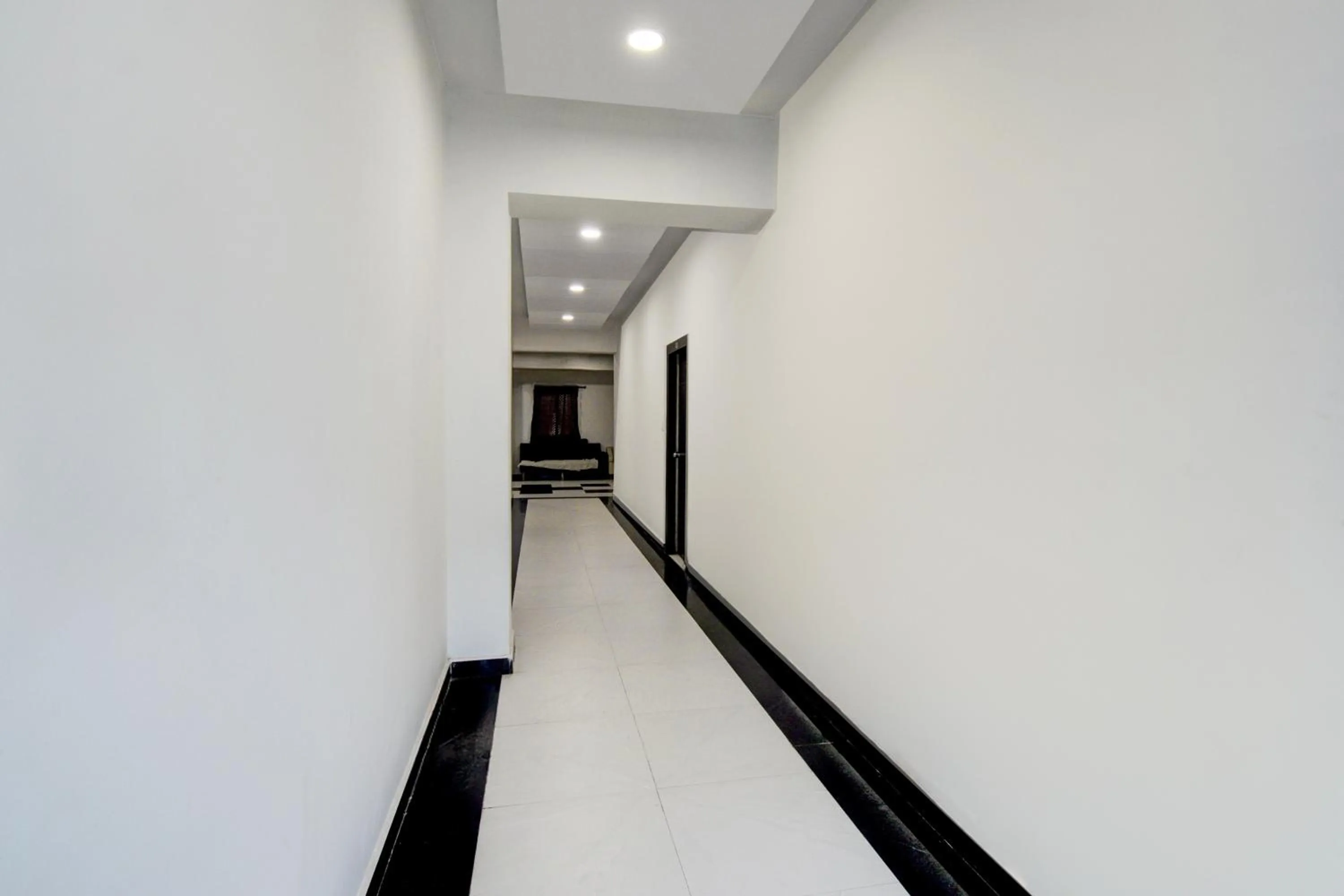 Lobby or reception in Hotel O Erragadda Metro Station Hyderabad Formerly Palak Residency