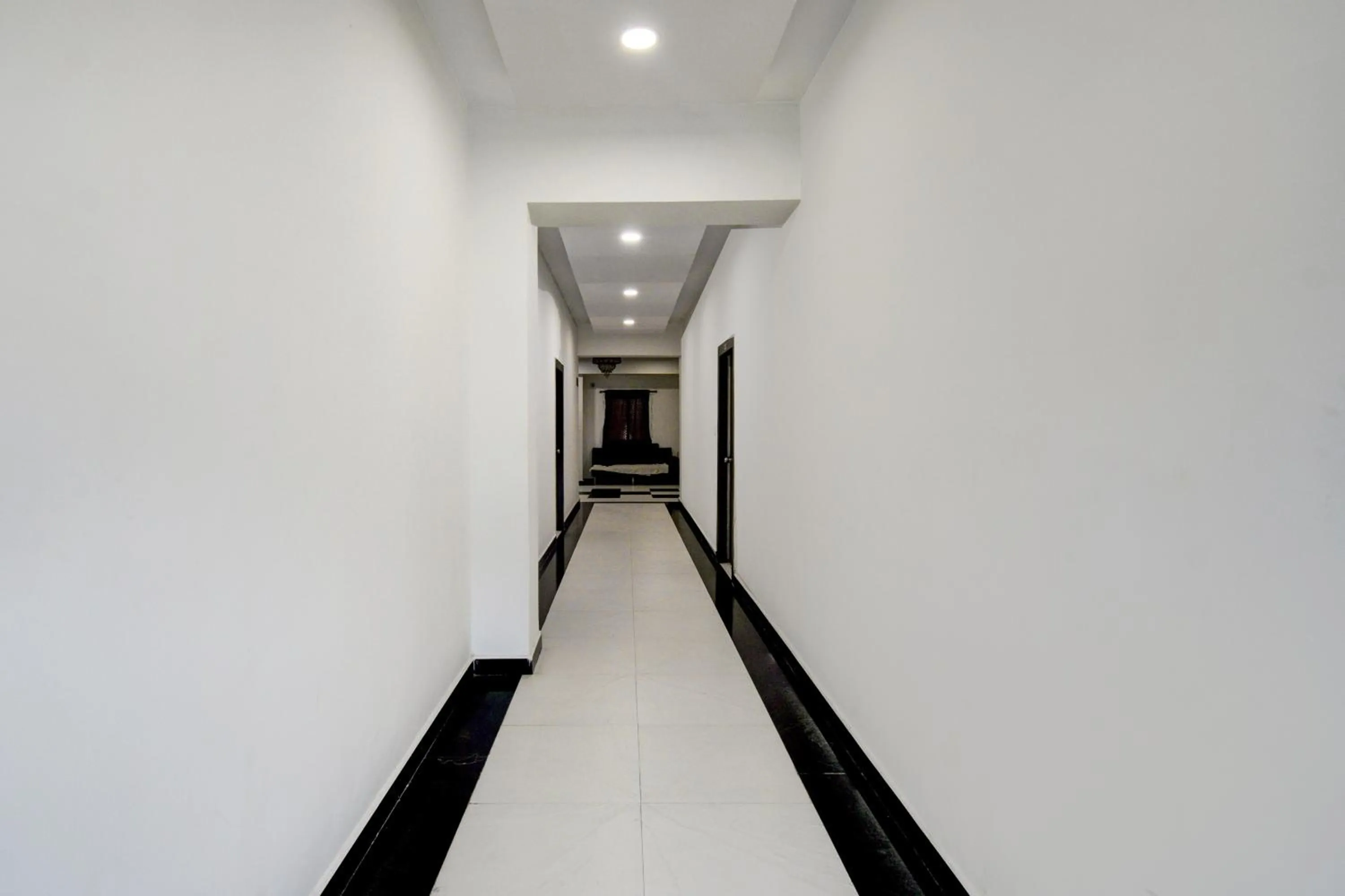Lobby or reception in Hotel O Erragadda Metro Station Hyderabad Formerly Palak Residency