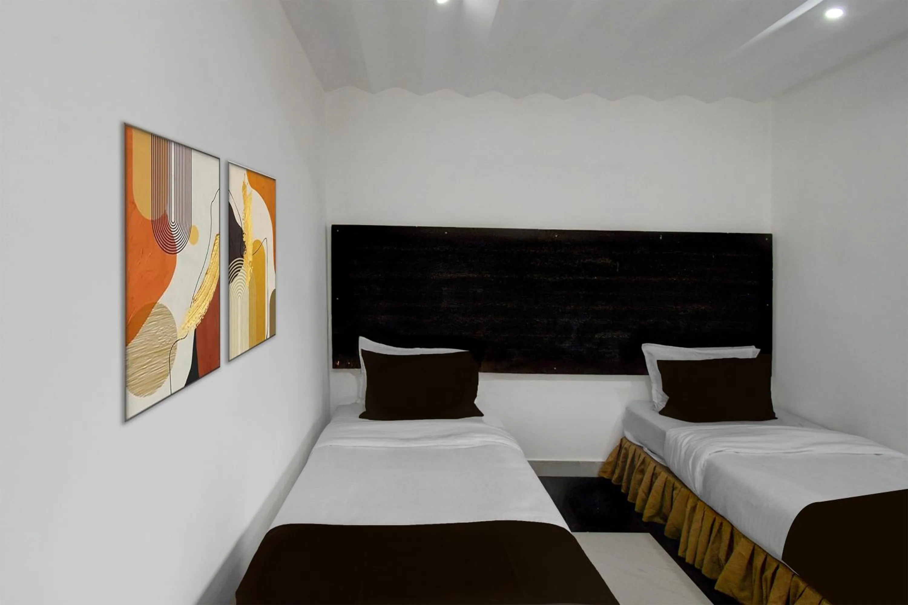 Bedroom, Bed in Hotel O Erragadda Metro Station Hyderabad Formerly Palak Residency