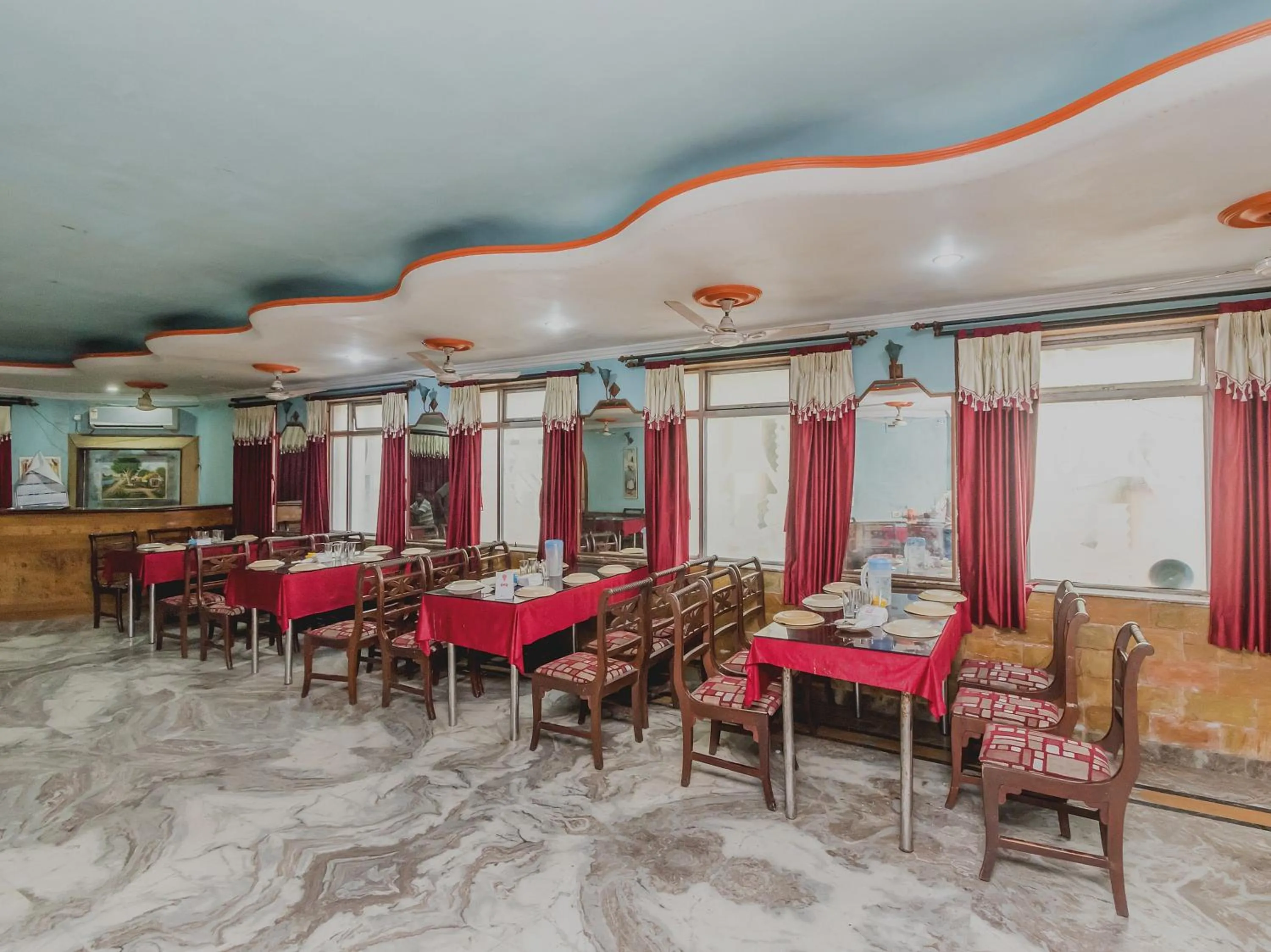 Restaurant/places to eat in Super Capital O Bidisha