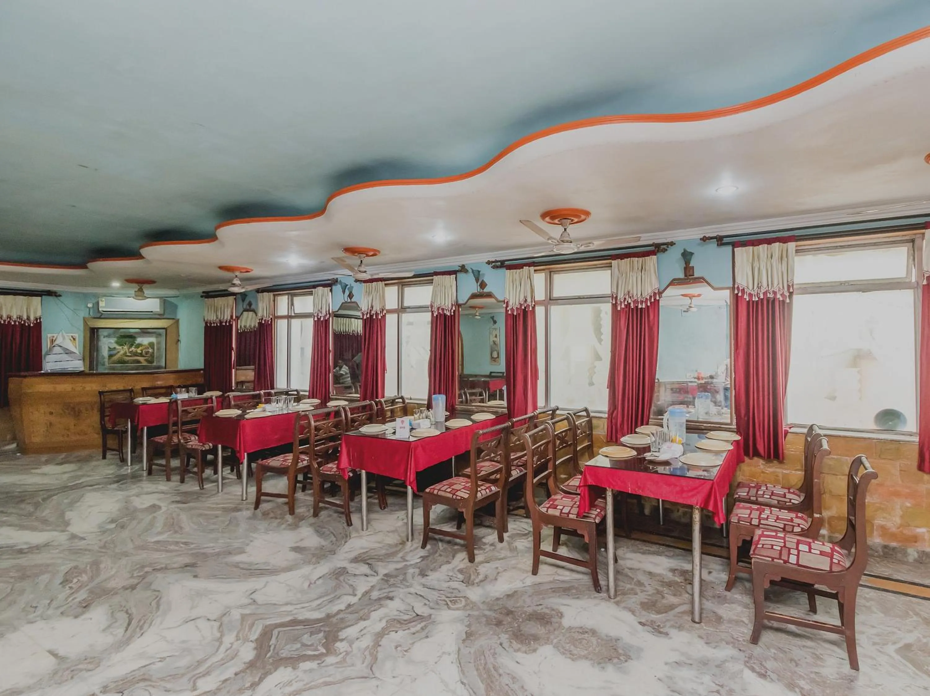 Restaurant/places to eat in Super Capital O Bidisha