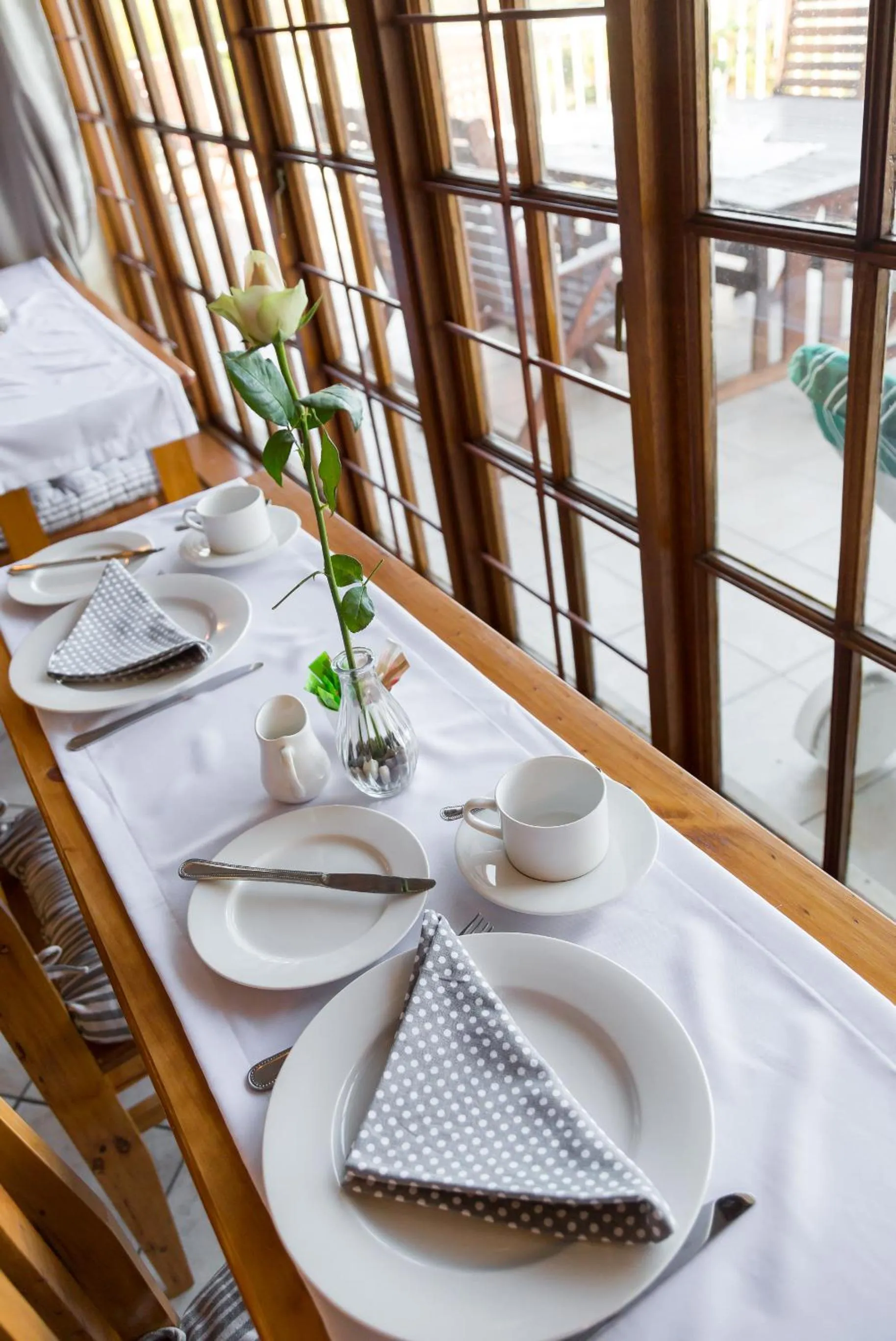 Continental breakfast in Moncrieff Manor