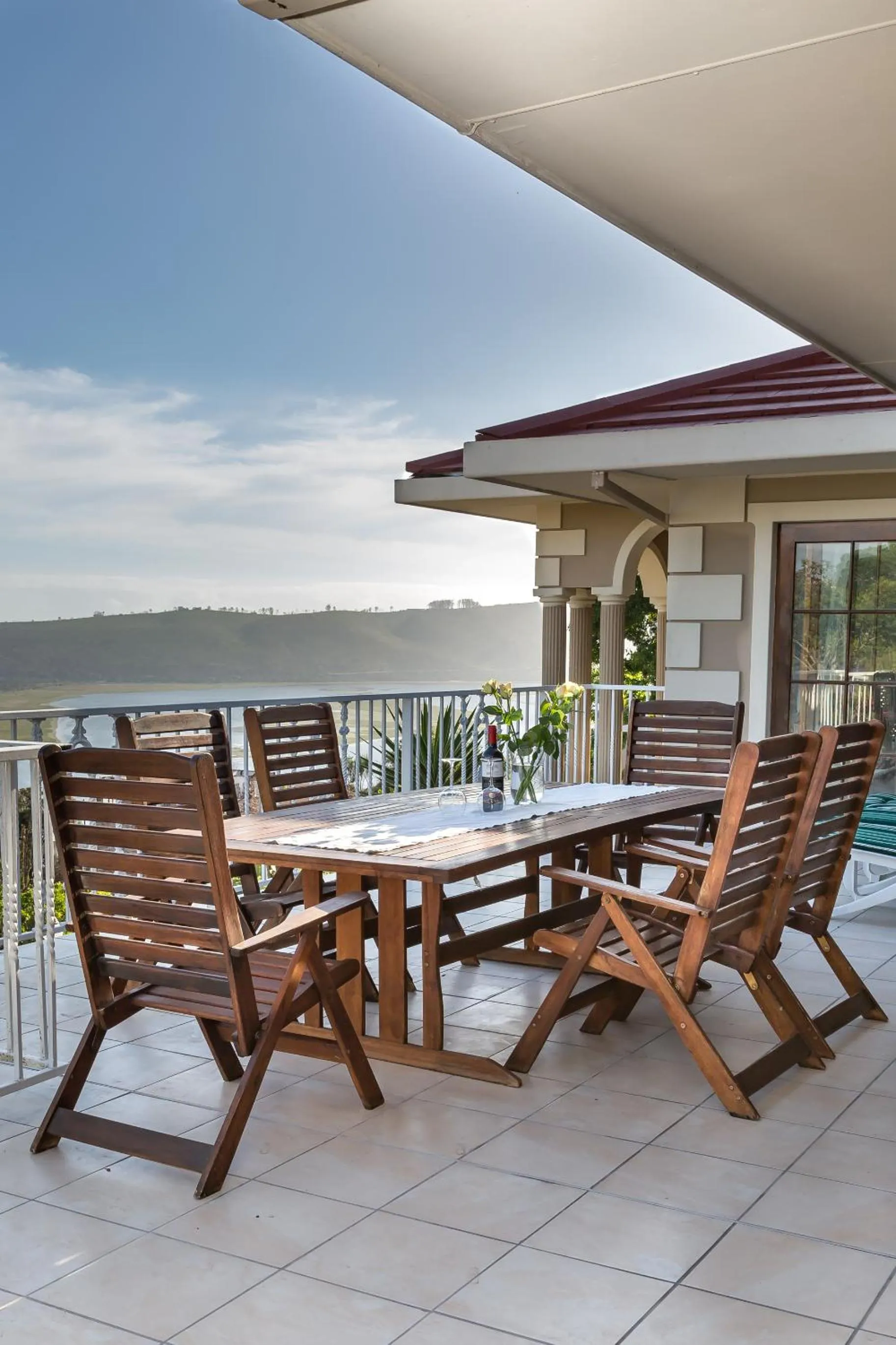Balcony/Terrace in Moncrieff Manor