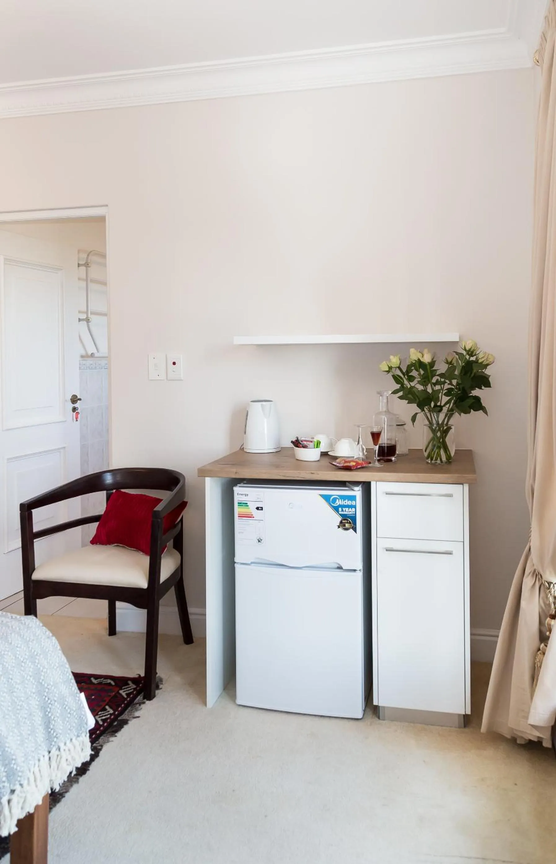 Coffee/tea facilities in Moncrieff Manor