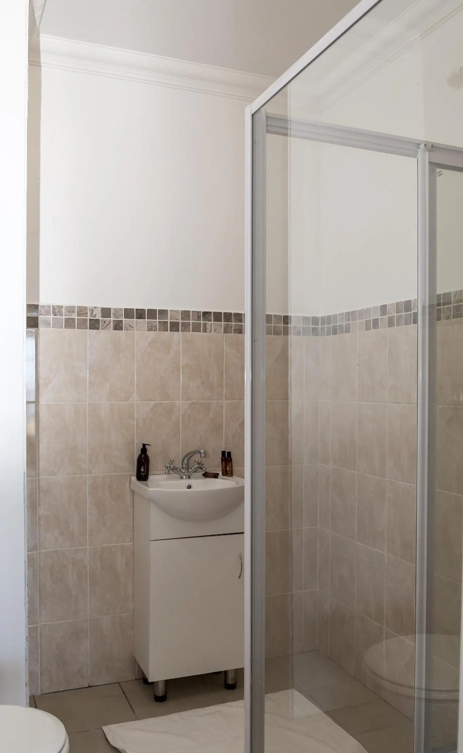 Bathroom in Moncrieff Manor