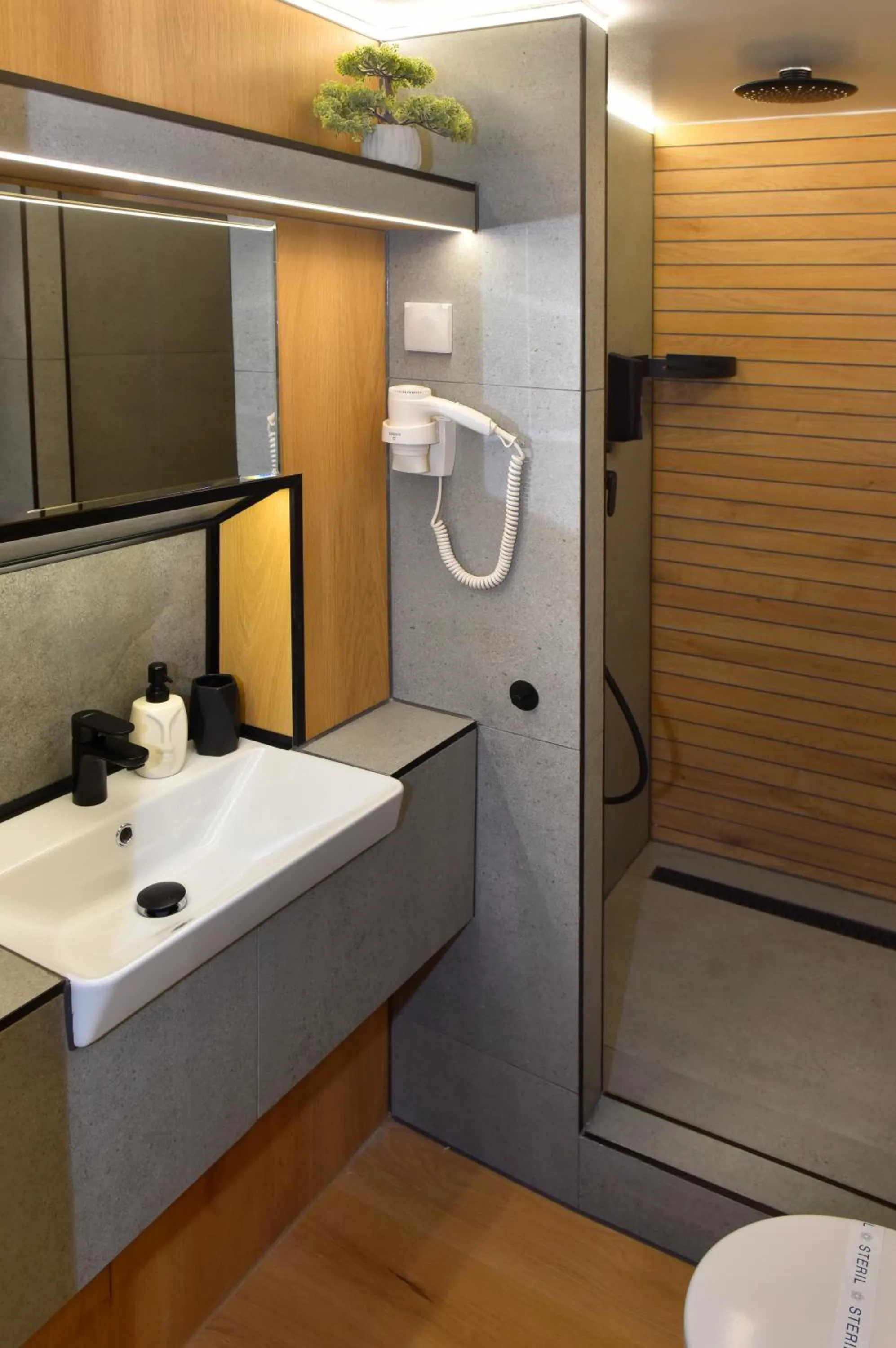 Bathroom in Walk Inn Váci 78