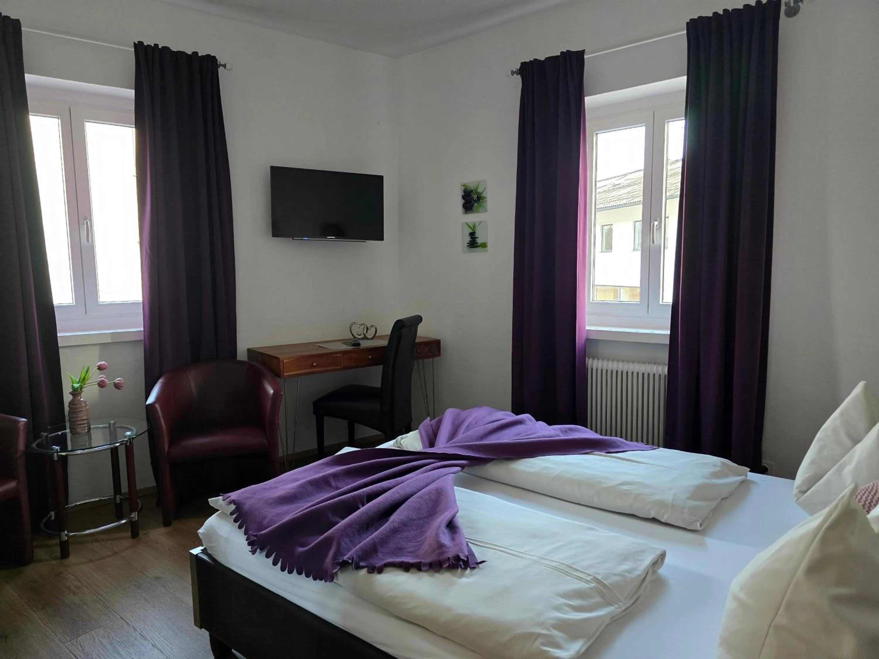 Photo of the whole room, Bed in Hotel Hafnerwirt