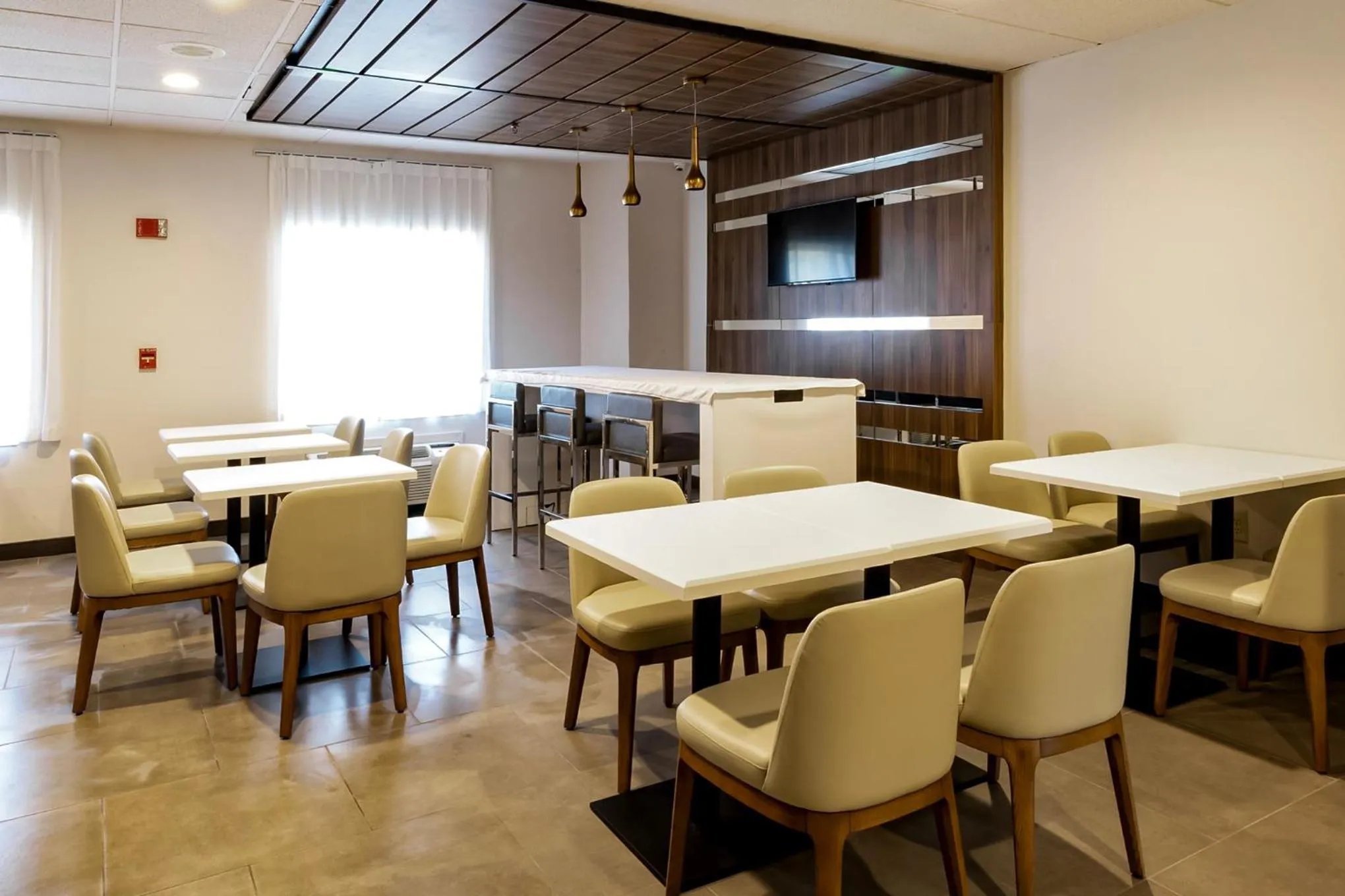 Restaurant/places to eat in Wingate by Wyndham Owensboro