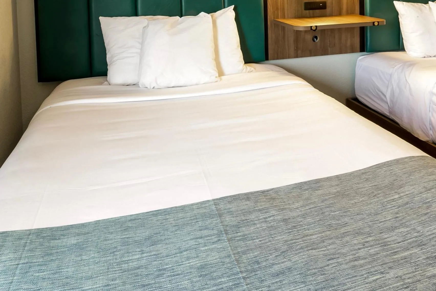 Bedroom in Wingate by Wyndham Owensboro