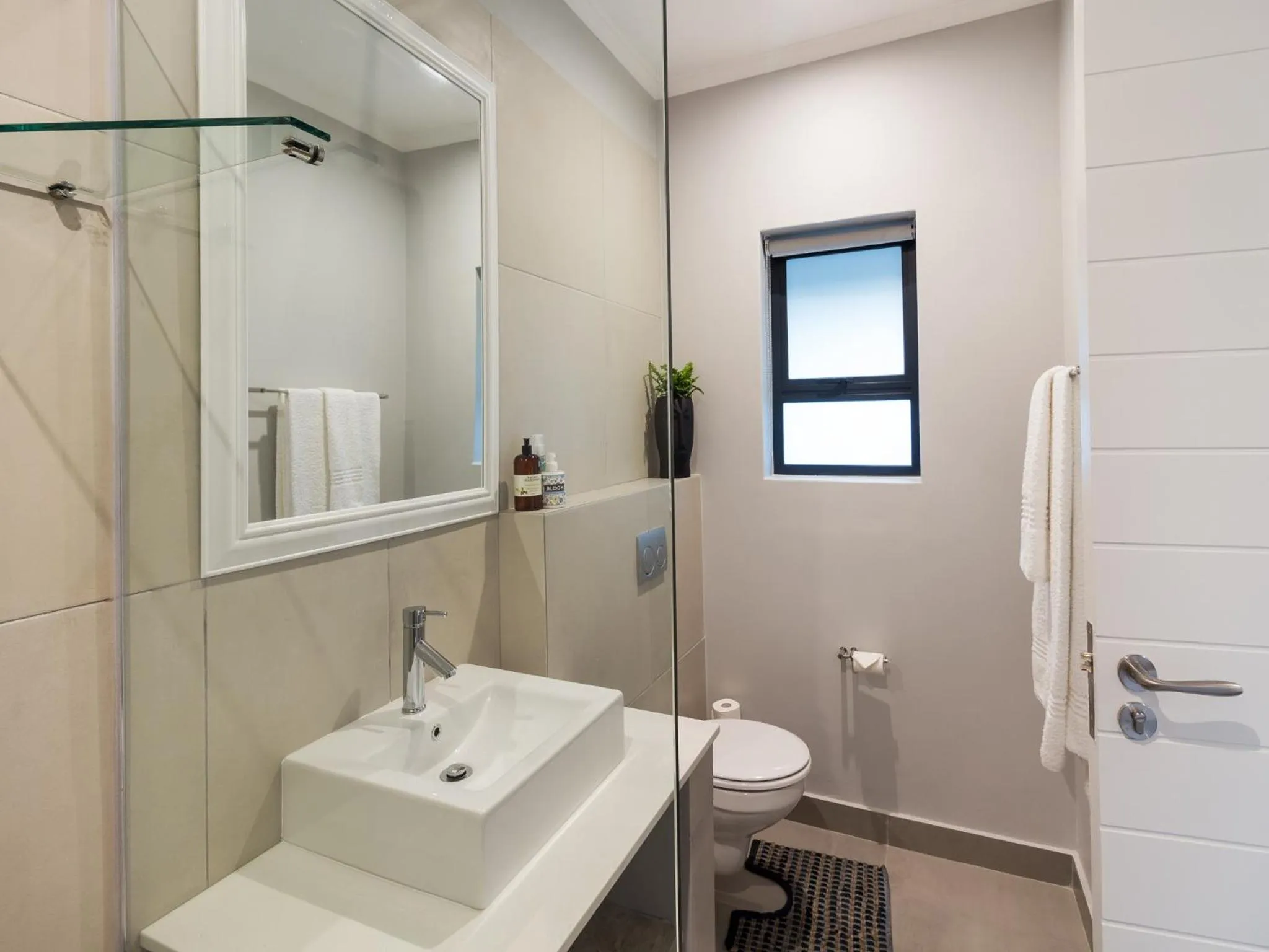 Shower in The Greens Guest House