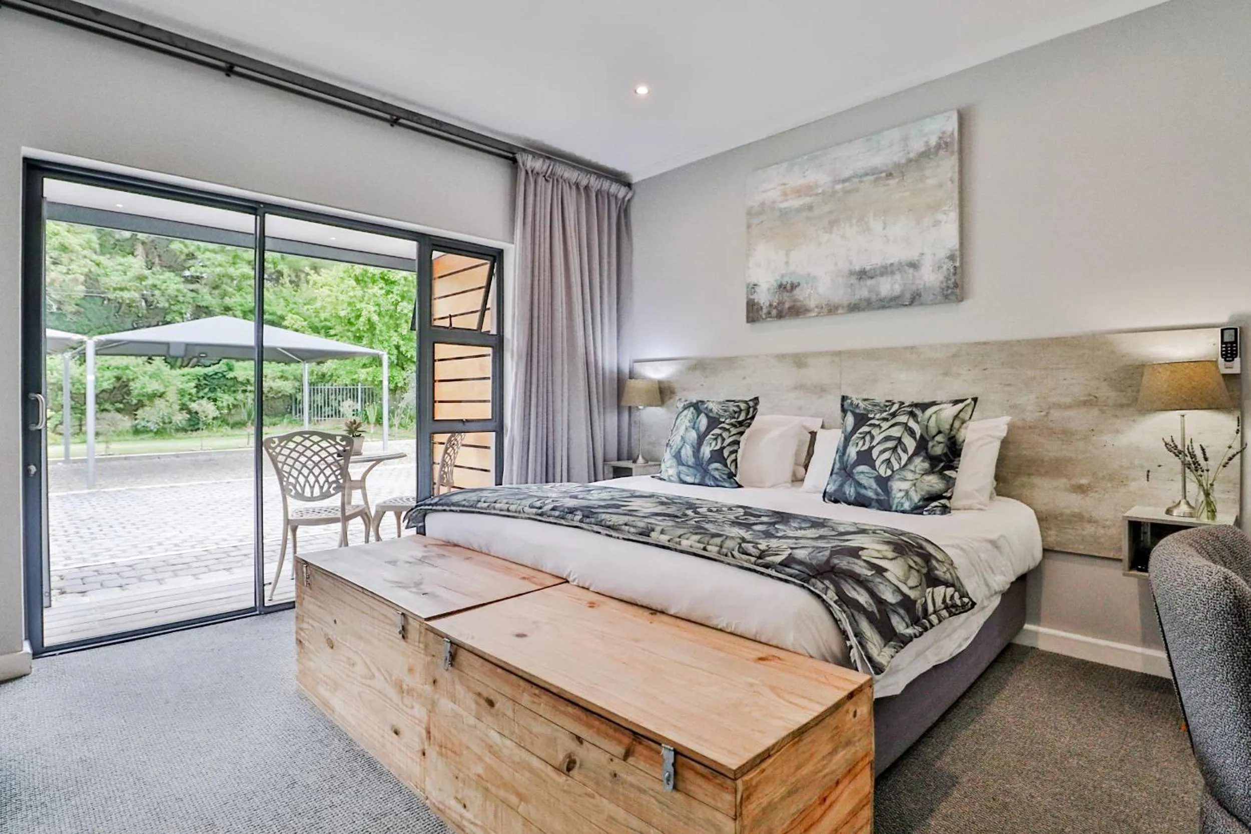 Bed in The Greens Guest House