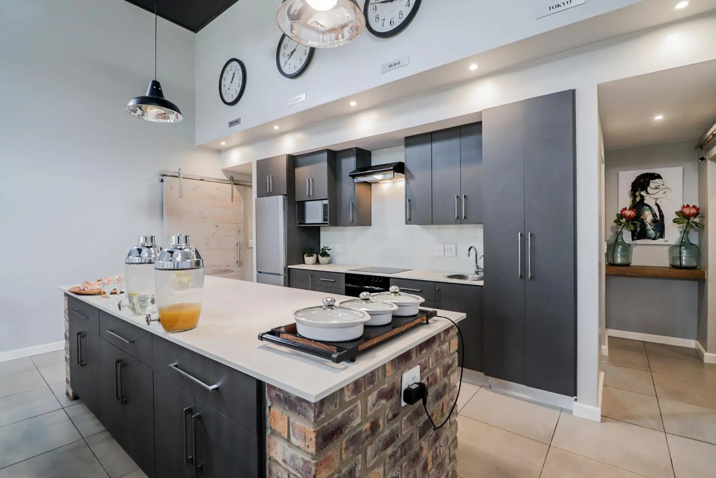 Kitchen or kitchenette in The Greens Guest House