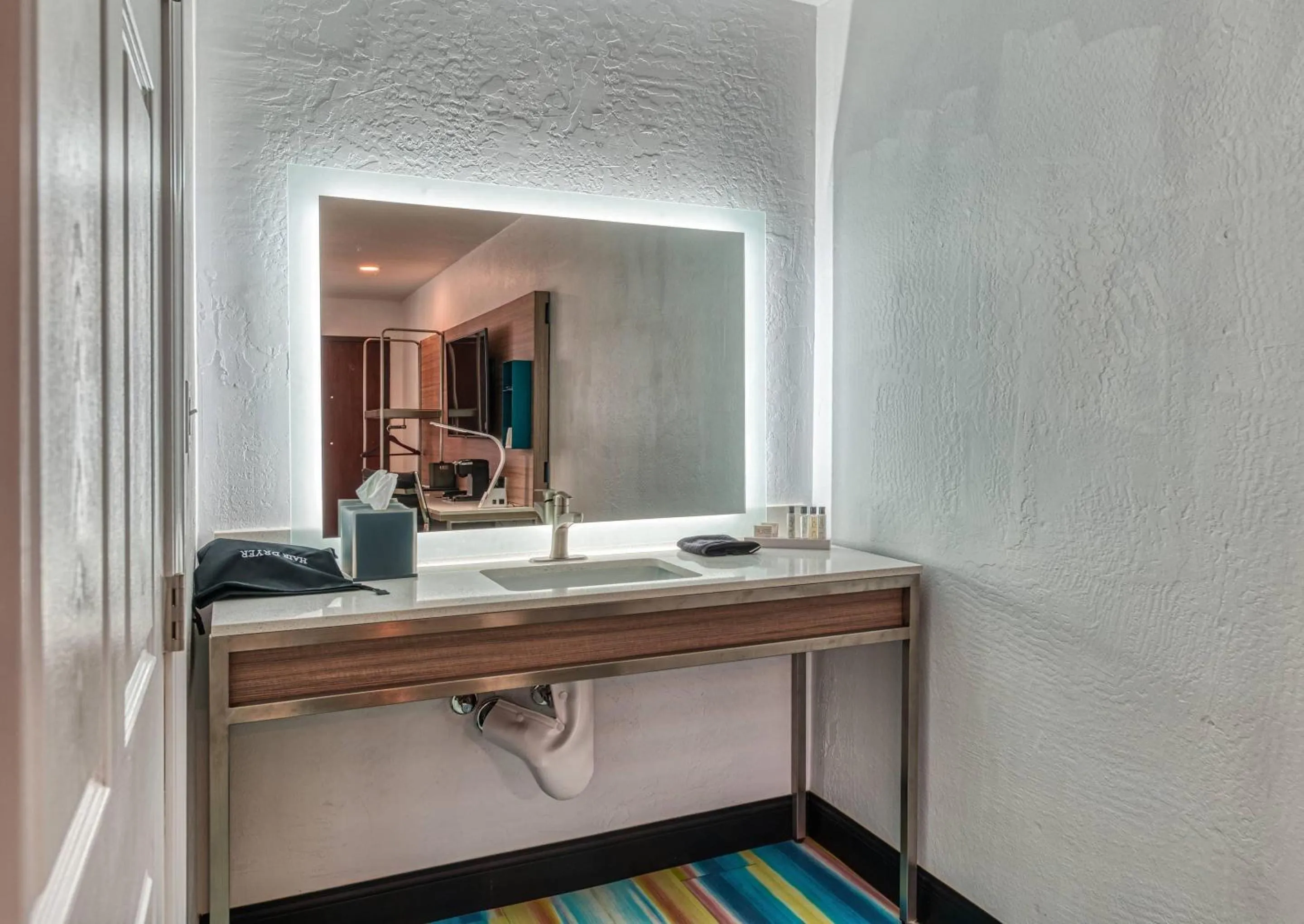 Bedroom in Casa Via Mar Inn, an Ascend Collection Hotel