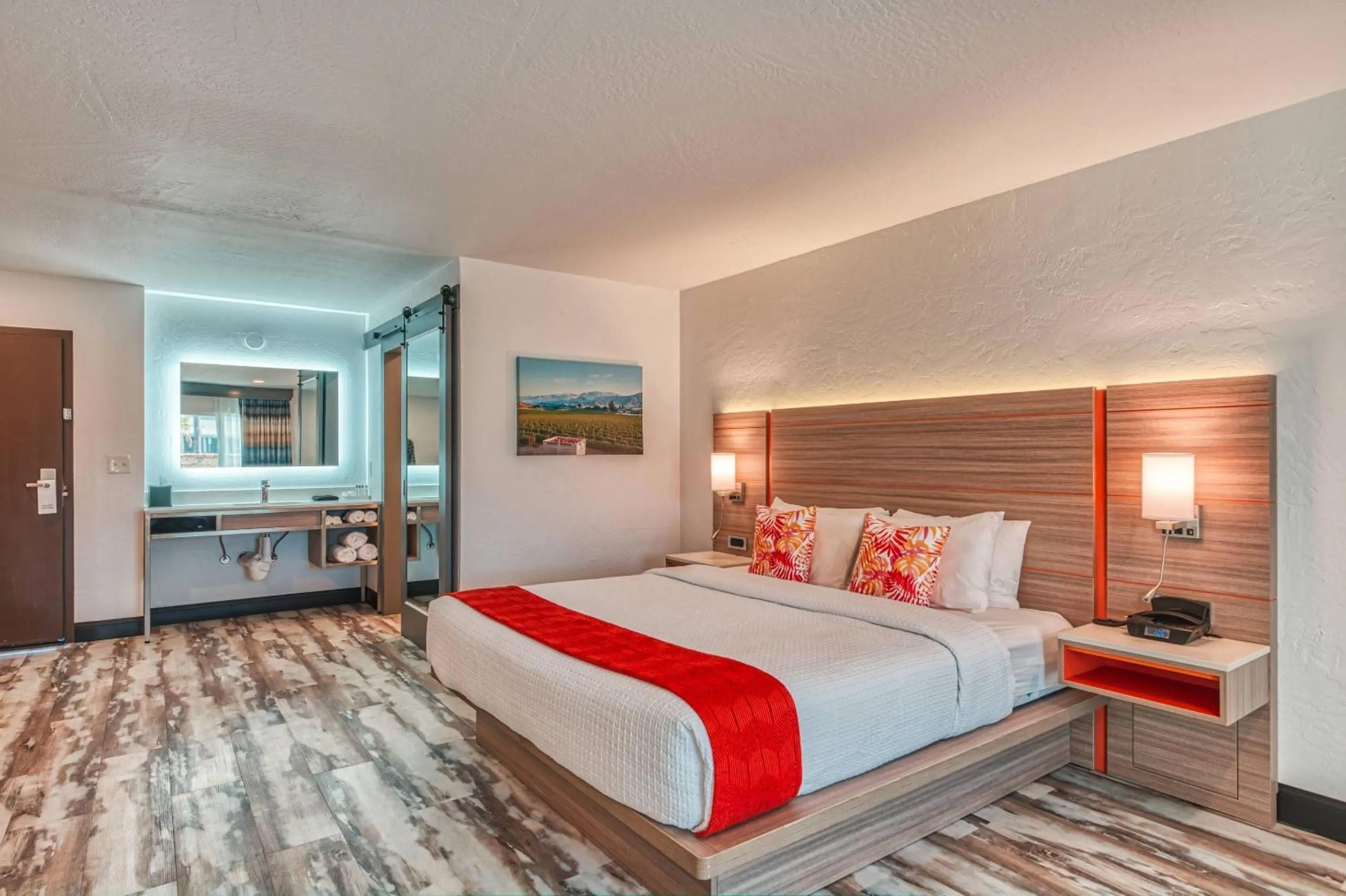 Bedroom, Bed in Casa Via Mar Inn, an Ascend Collection Hotel