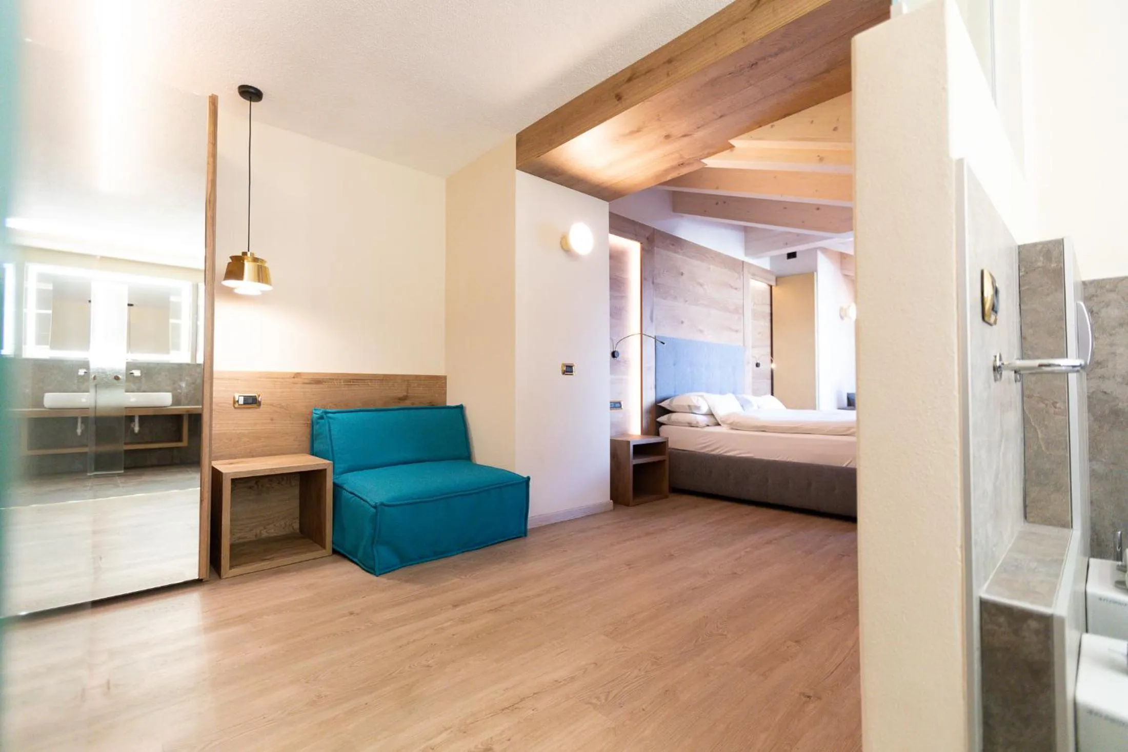 Photo of the whole room, Bed in Hotel Cervo