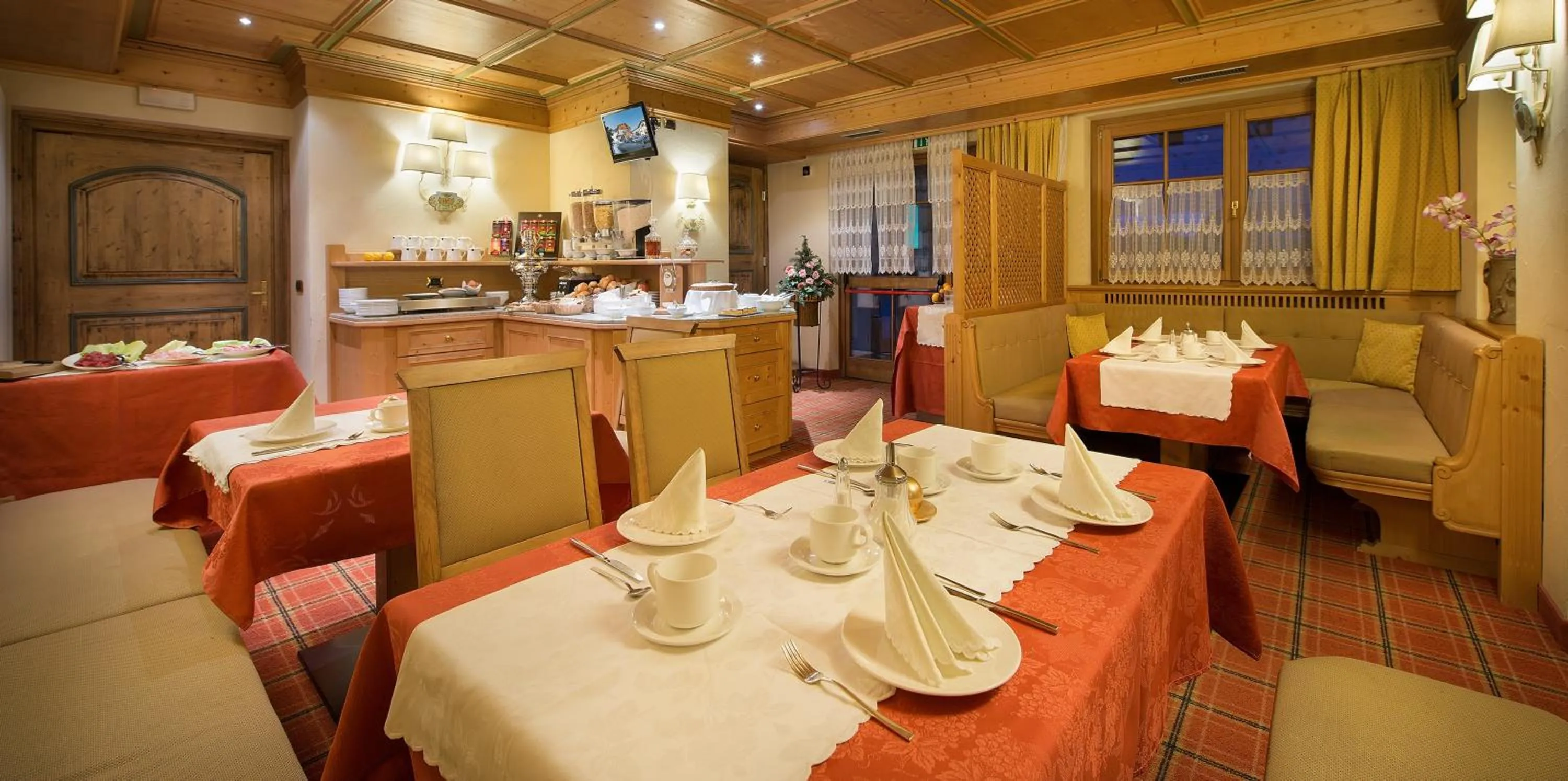 Banquet/Function facilities in Hotel Cervo