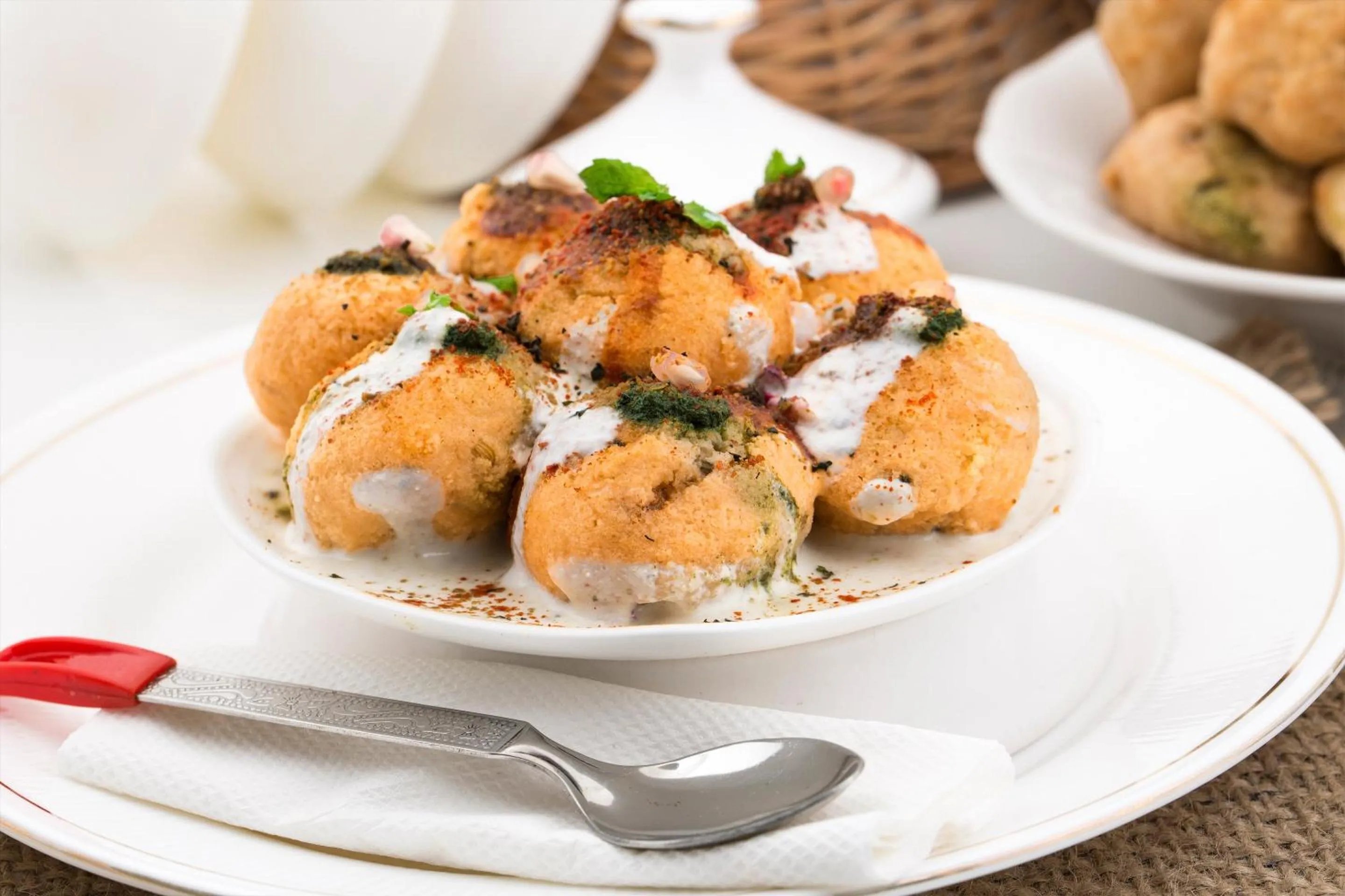 Restaurant/places to eat in Townhouse C Scheme Ahinsa Circle