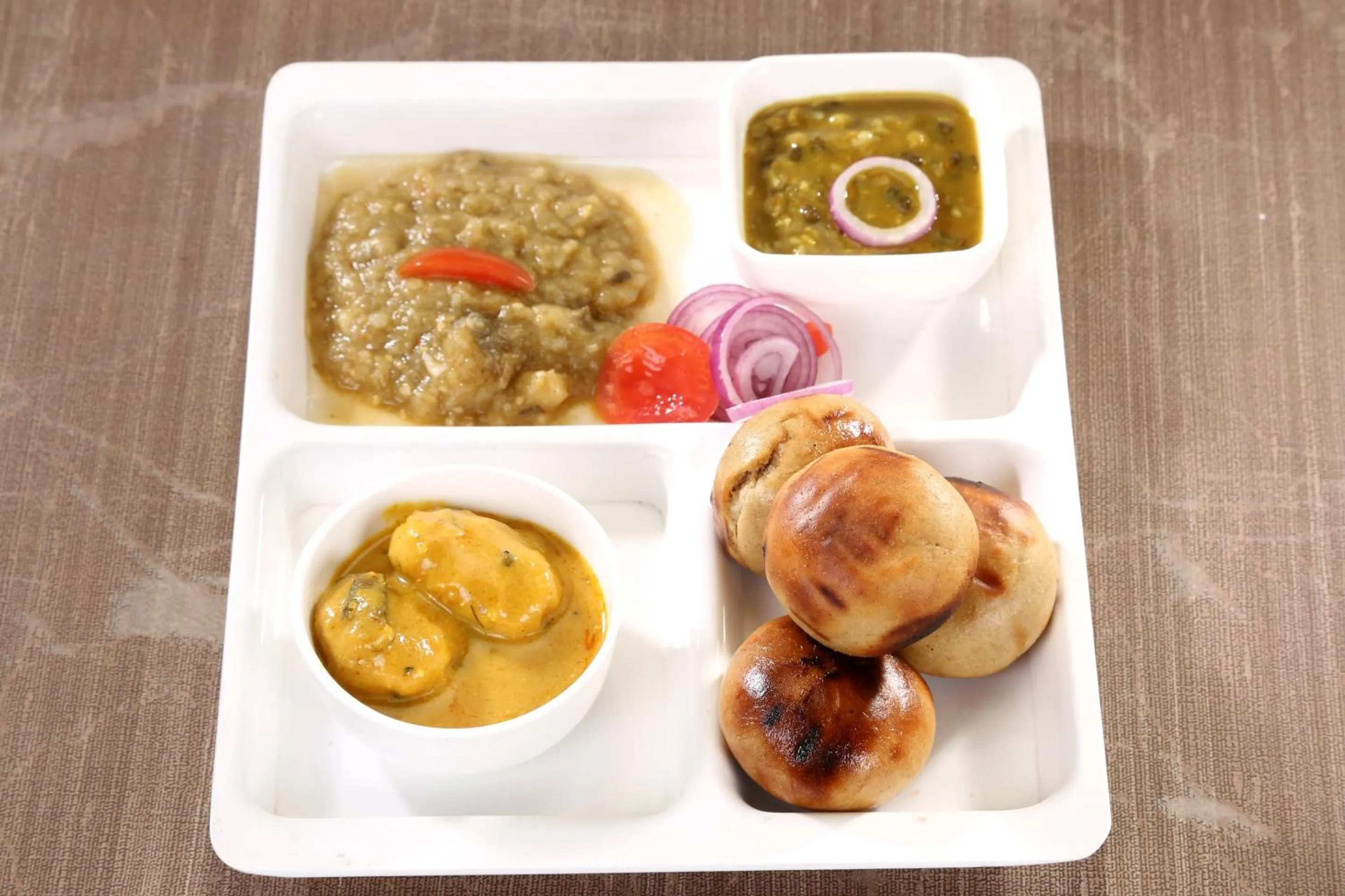 Restaurant/places to eat in Townhouse C Scheme Ahinsa Circle