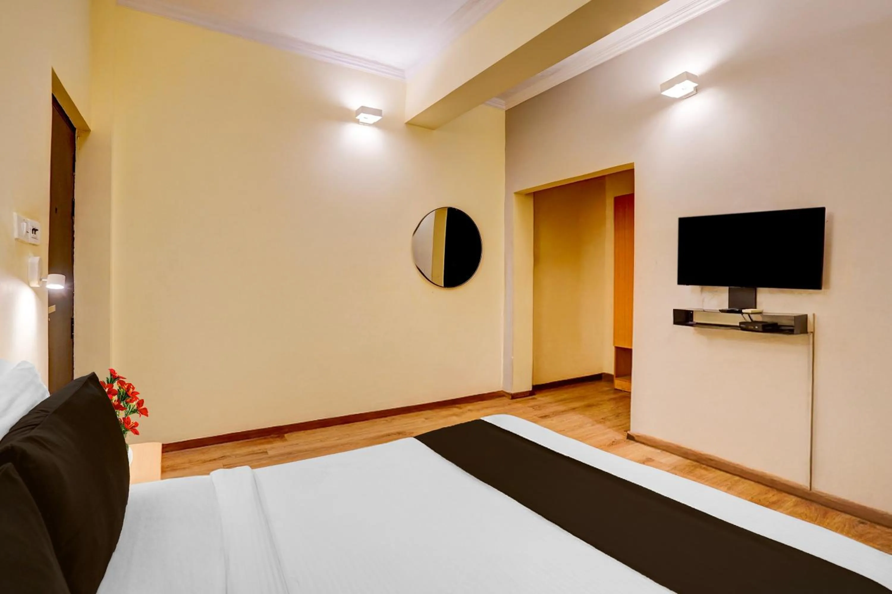 Bedroom, Bed in Townhouse Singapore Mall