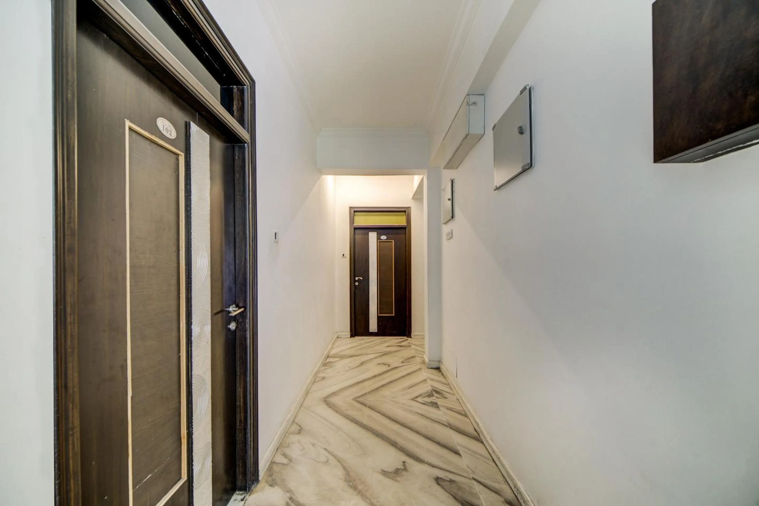 Lobby or reception in Hotel O JNTU college Near LULU mall, KPHB Colony.