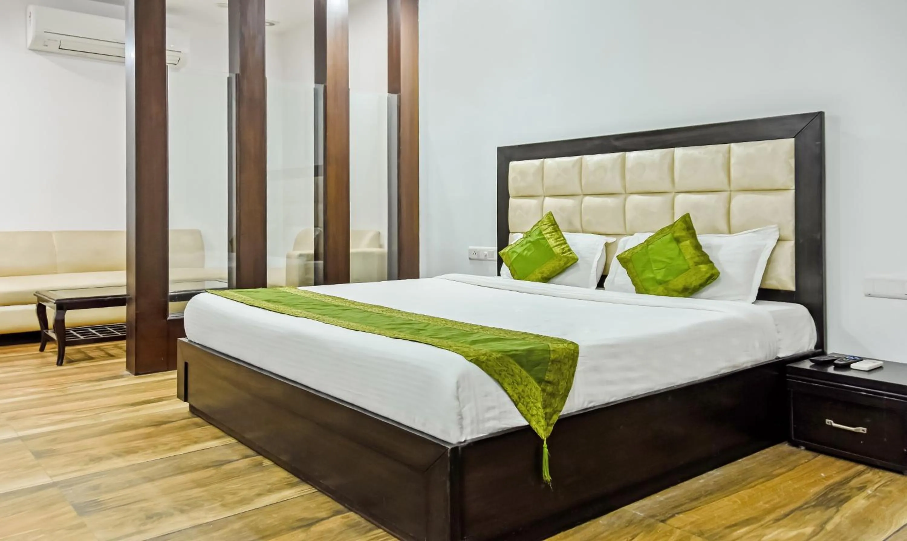 Bedroom, Bed in Treebo Red Petal Jalandhar