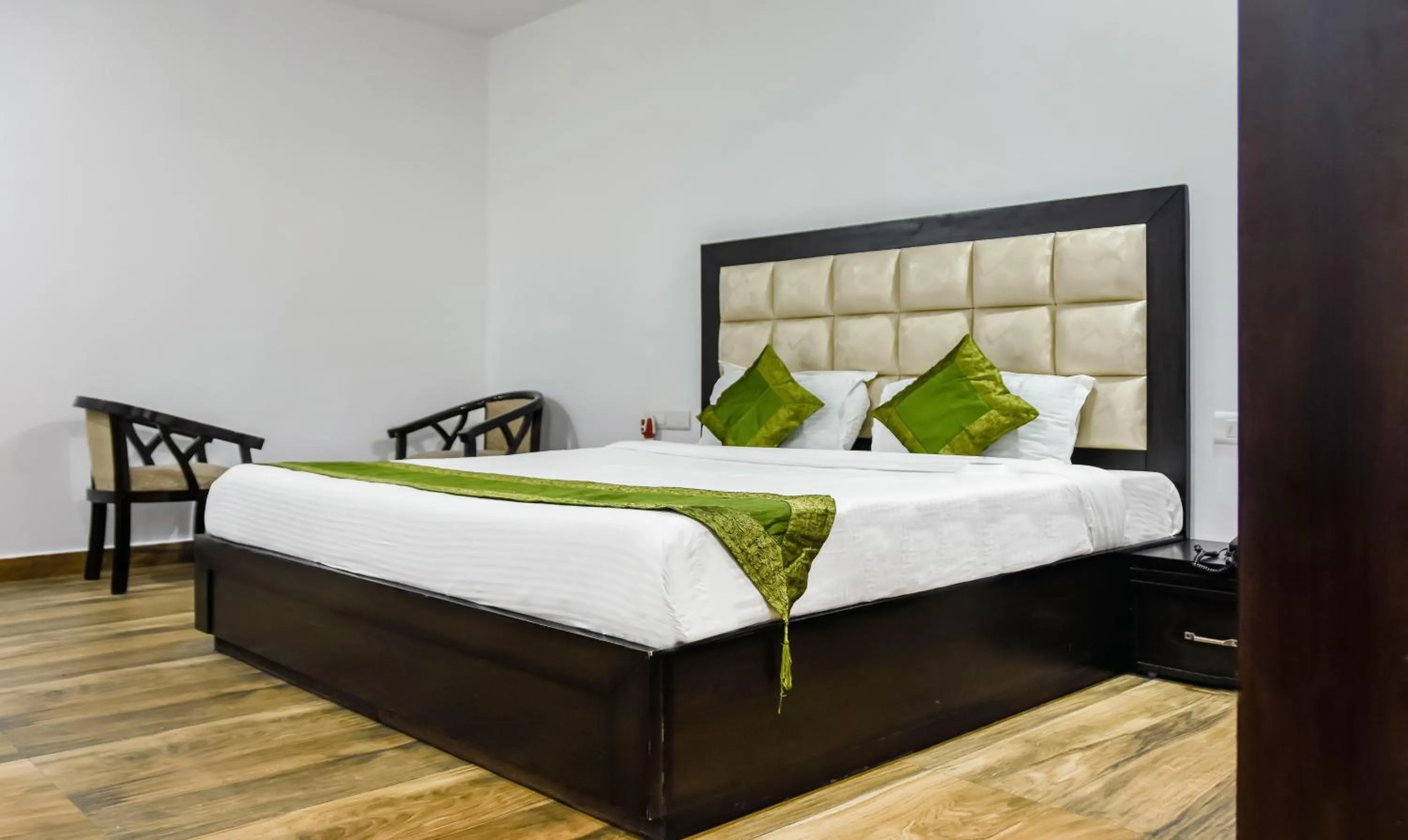 Bedroom, Bed in Treebo Red Petal Jalandhar