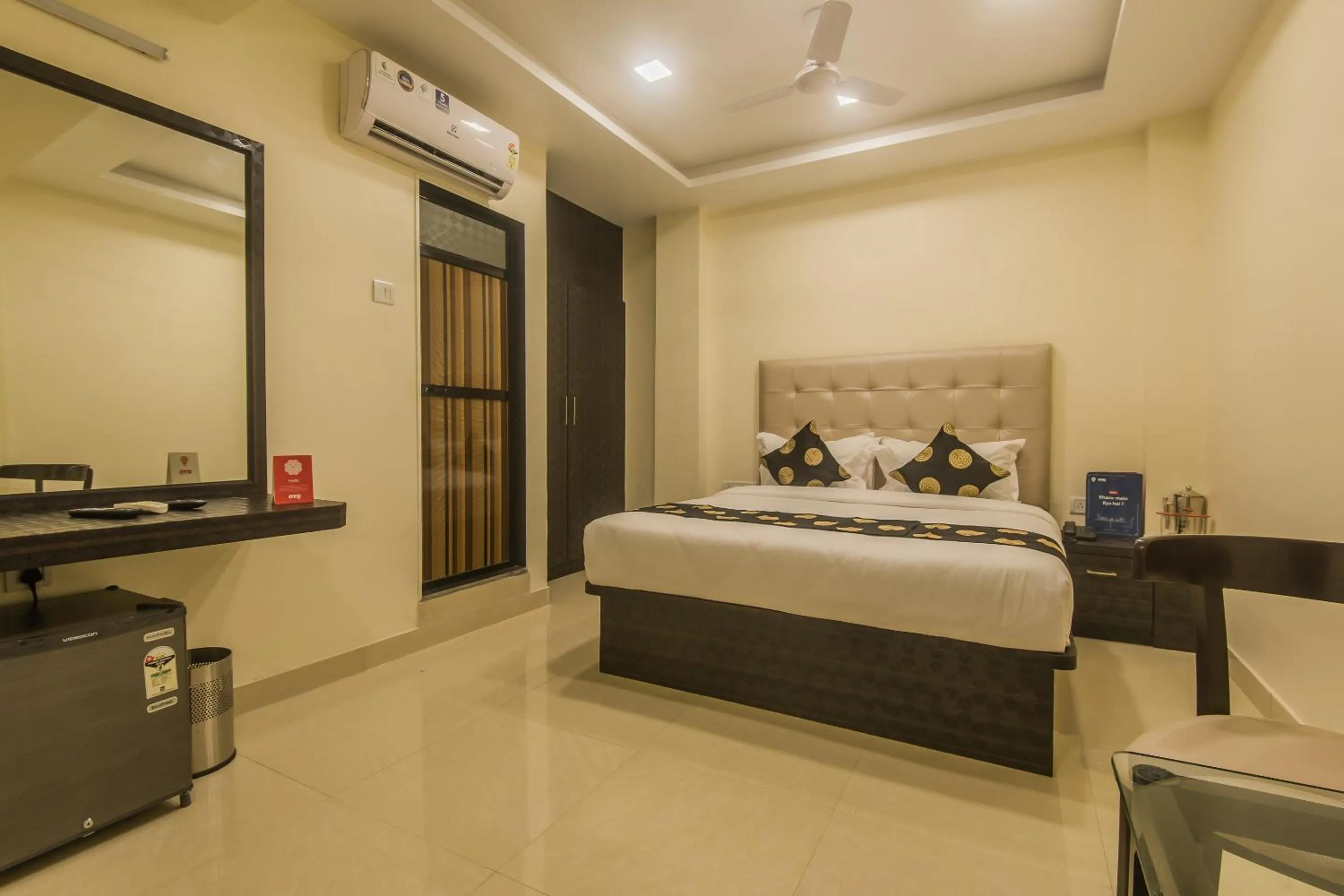 Bedroom, Bed in Super Hotel O Palace Inn Near Don Bosco (Borivali) Metro Station