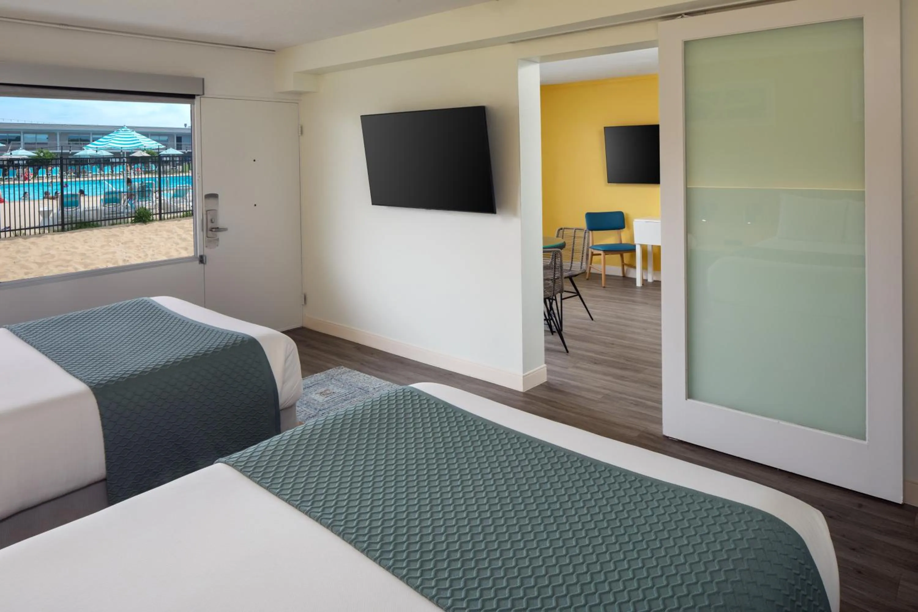 Bedroom, Bed in Harbor Hotel Provincetown