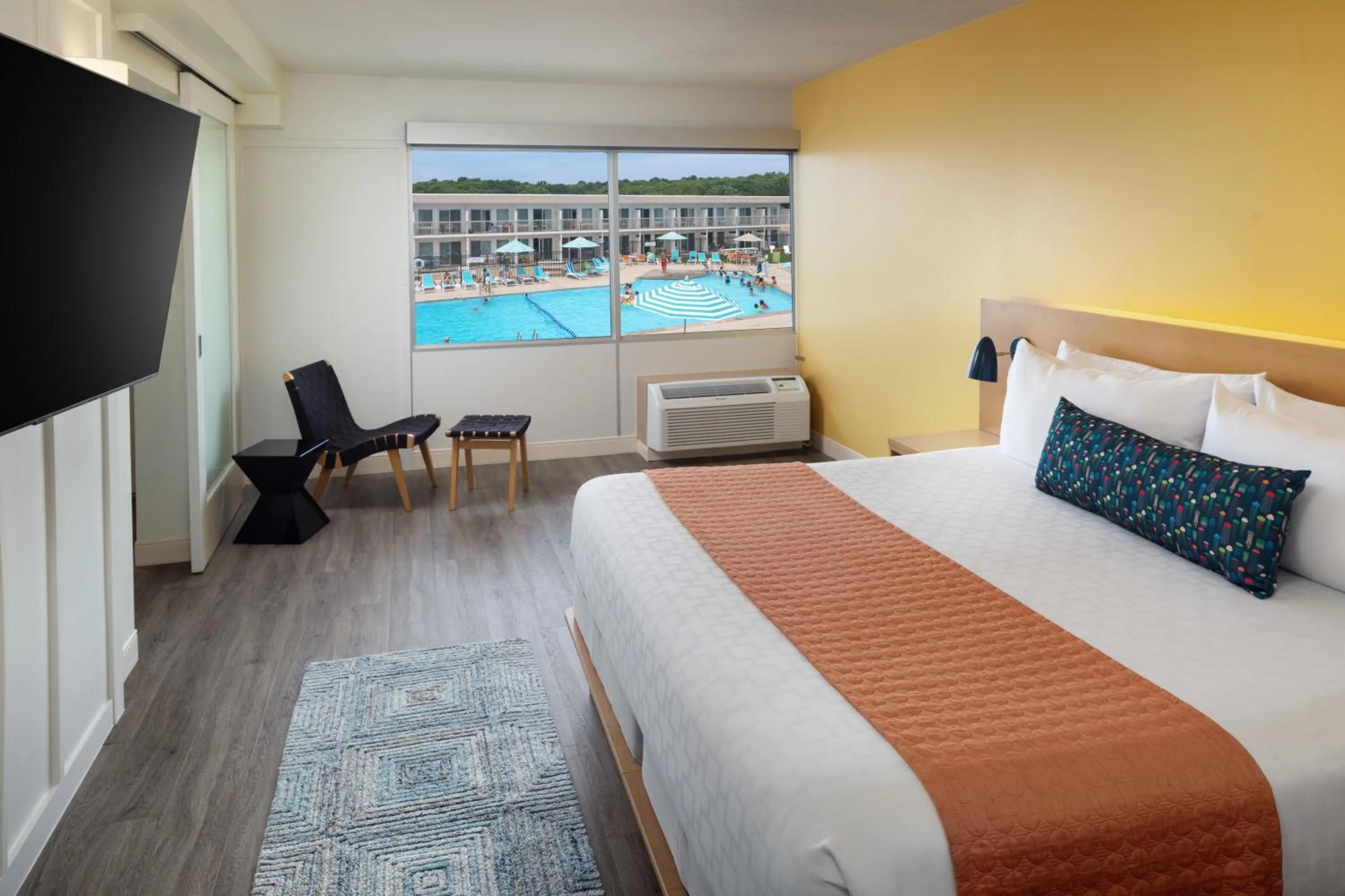 Bedroom, Bed in Harbor Hotel Provincetown