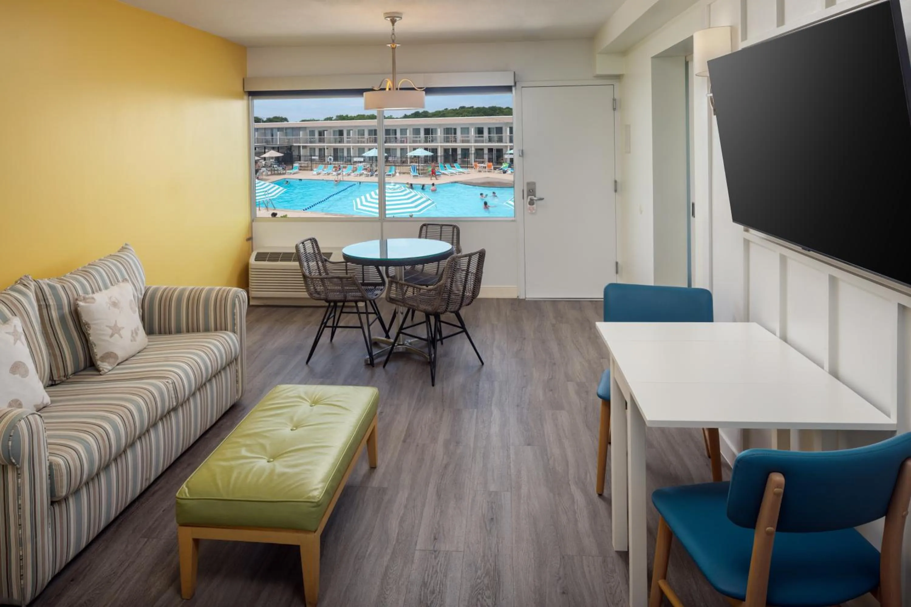 Living room in Harbor Hotel Provincetown