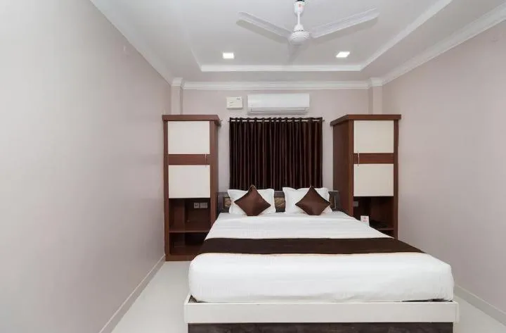 Hotel Aashiyana
