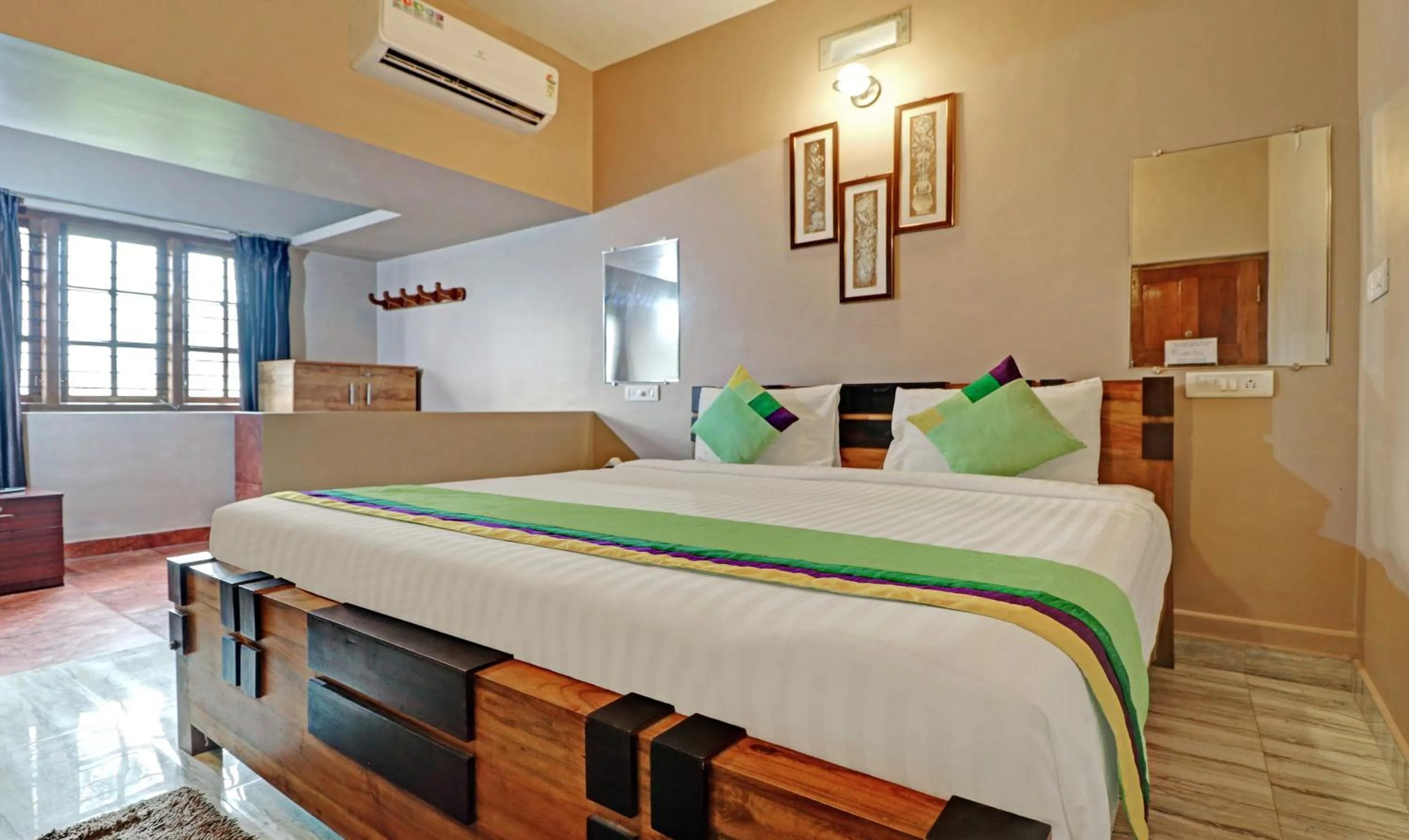 Bedroom, Bed in Treebo Avyukta Stay