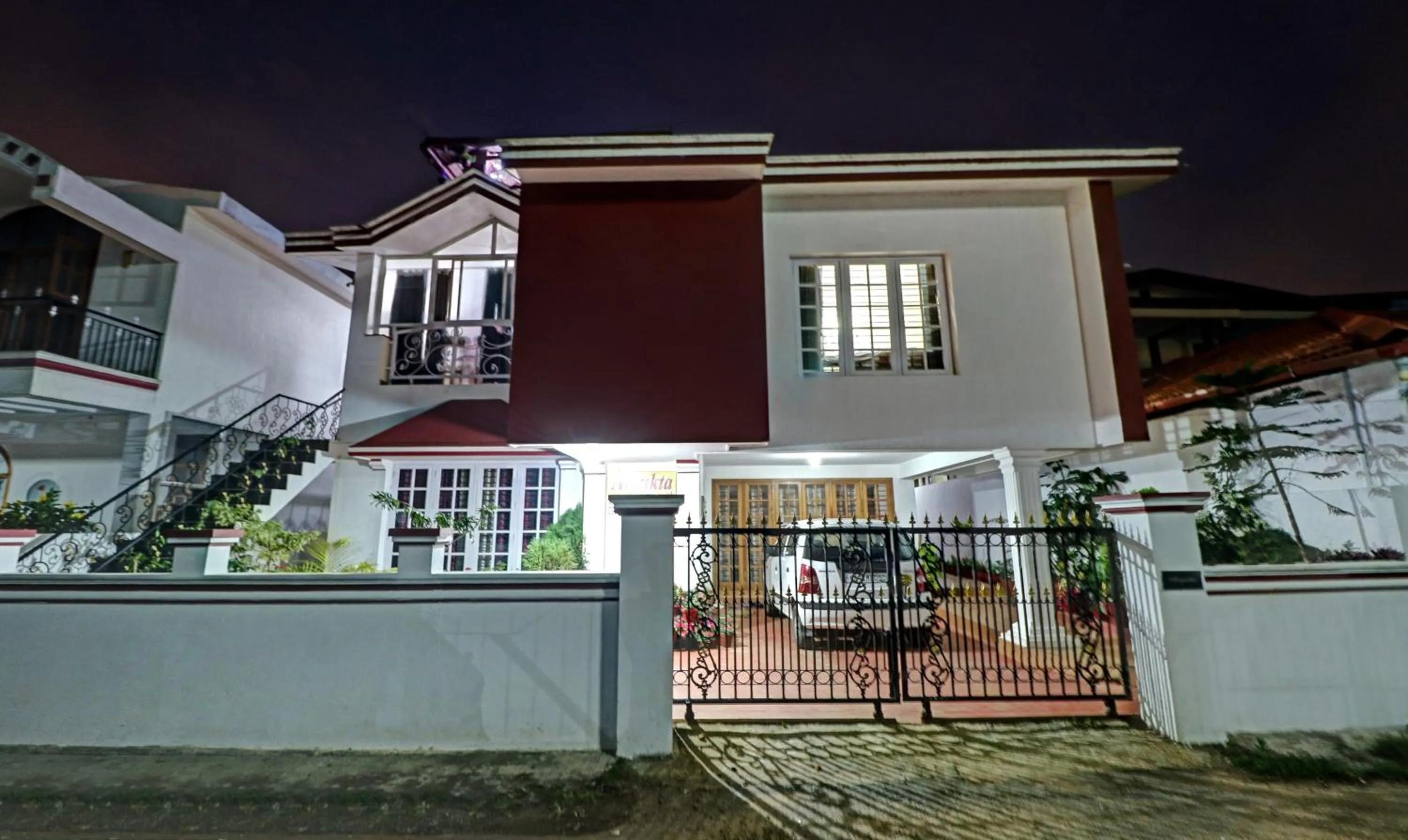 Property building in Treebo Avyukta Stay